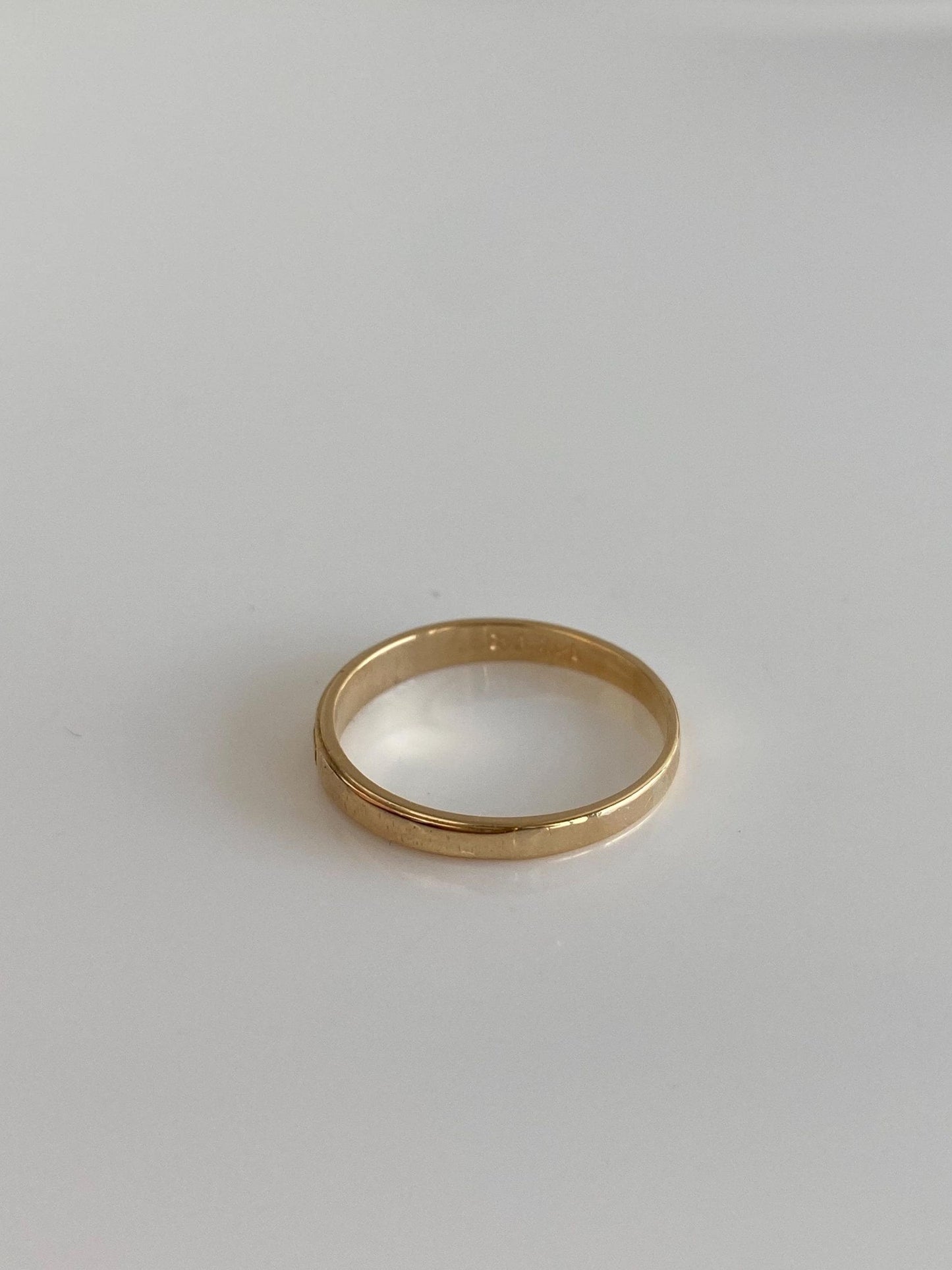 Vintage Solid 14k Yellow Gold Designed Ring Band - Size 6.75