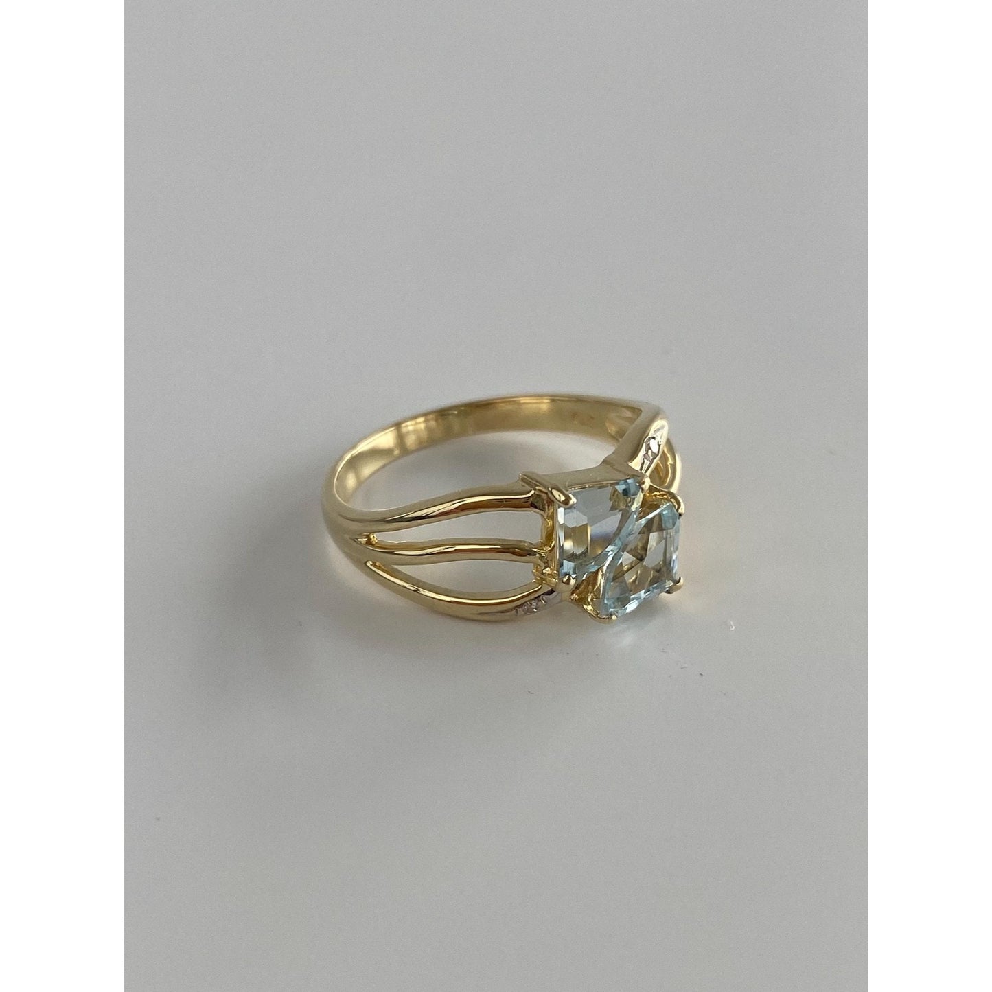 Vintage Solid 14k Yellow Gold Double Topaz Ring - Size 8