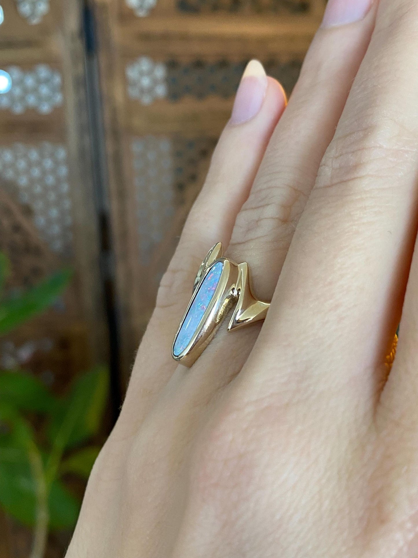 Vintage Solid 14k Yellow Gold Opal Doublet Ring - Size 5.75
