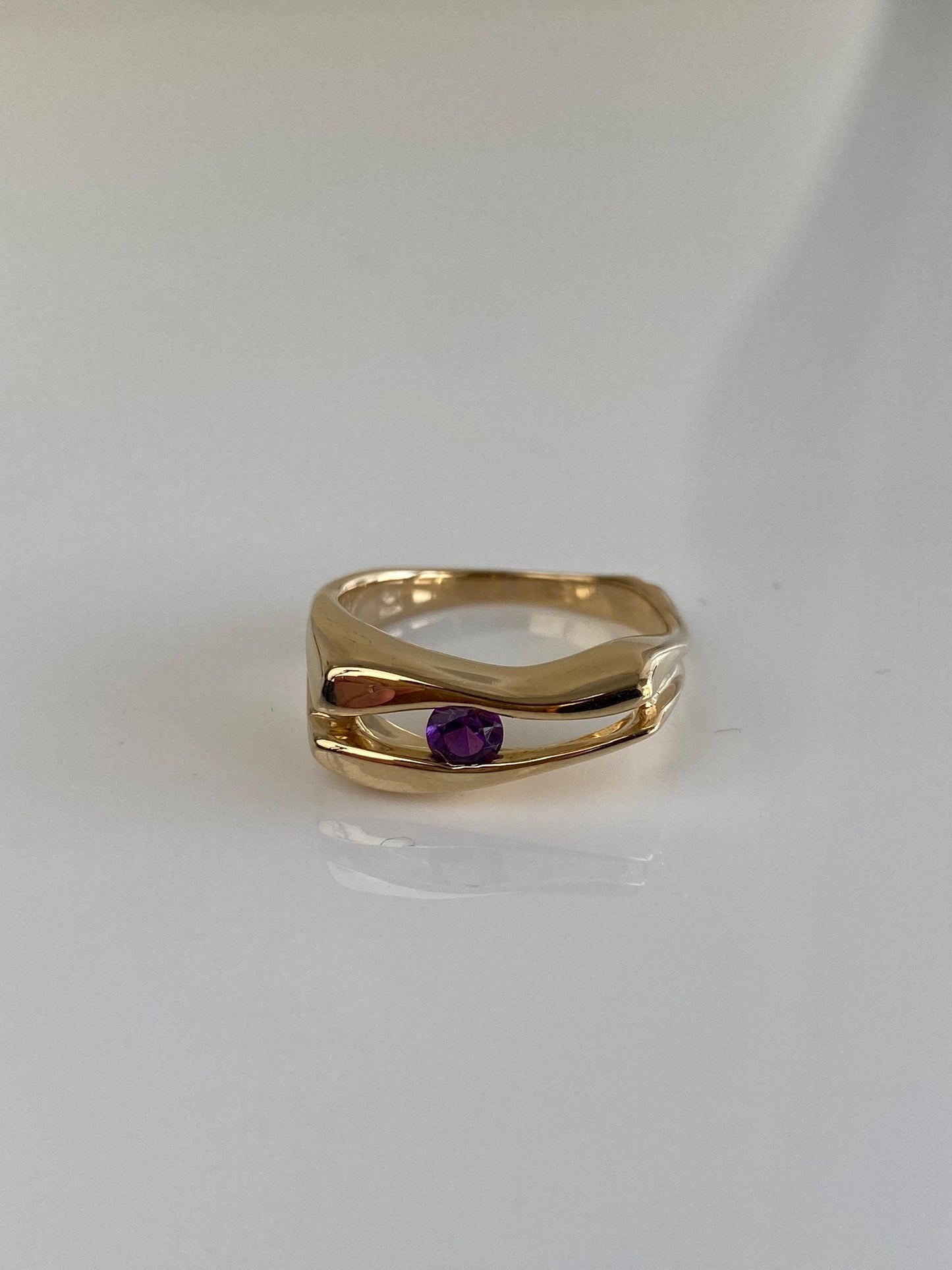 Vintage Solid 14k Yellow Gold Amethyst Ring - Size 6.5