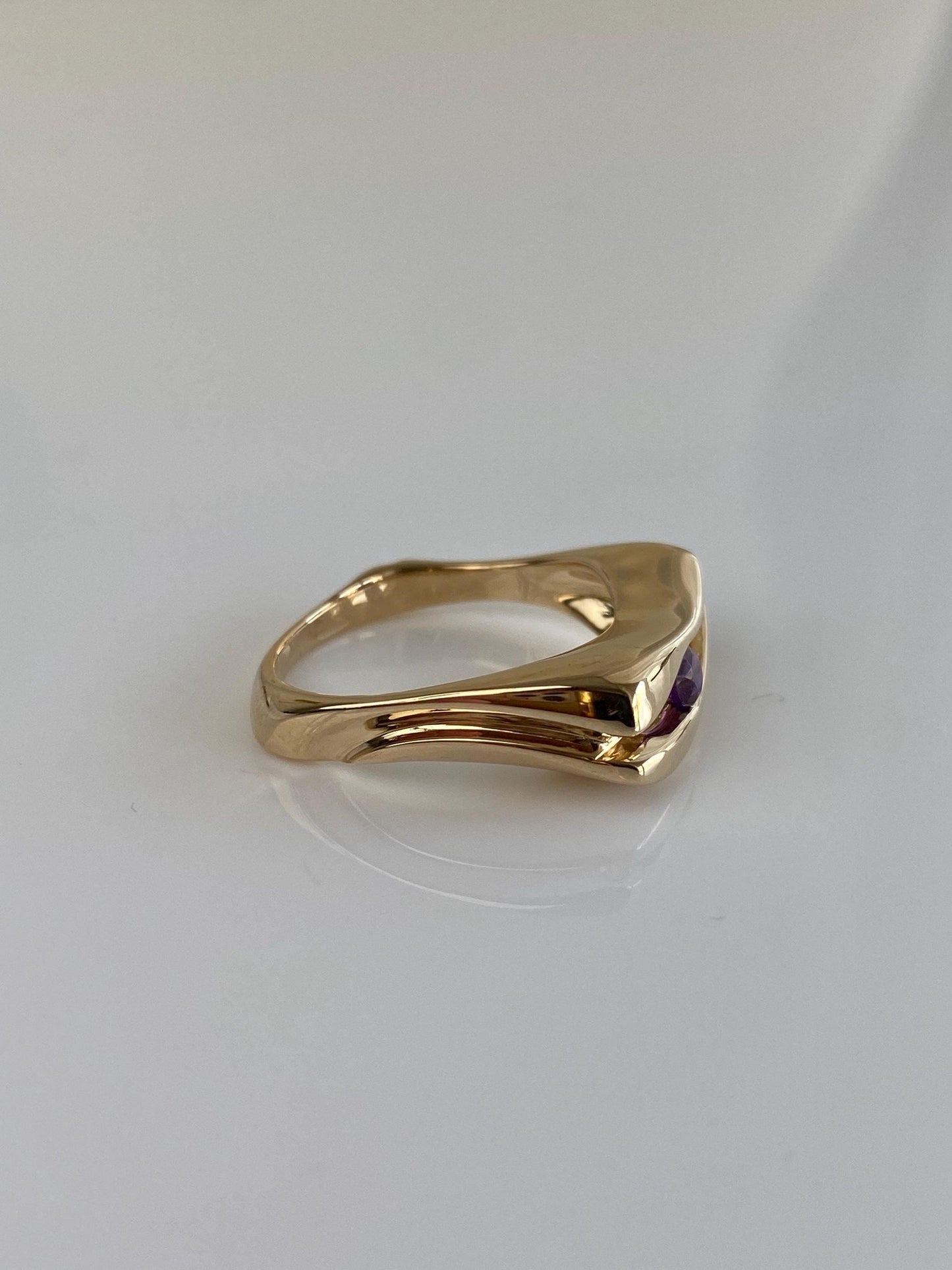 Vintage Solid 14k Yellow Gold Amethyst Ring - Size 6.5