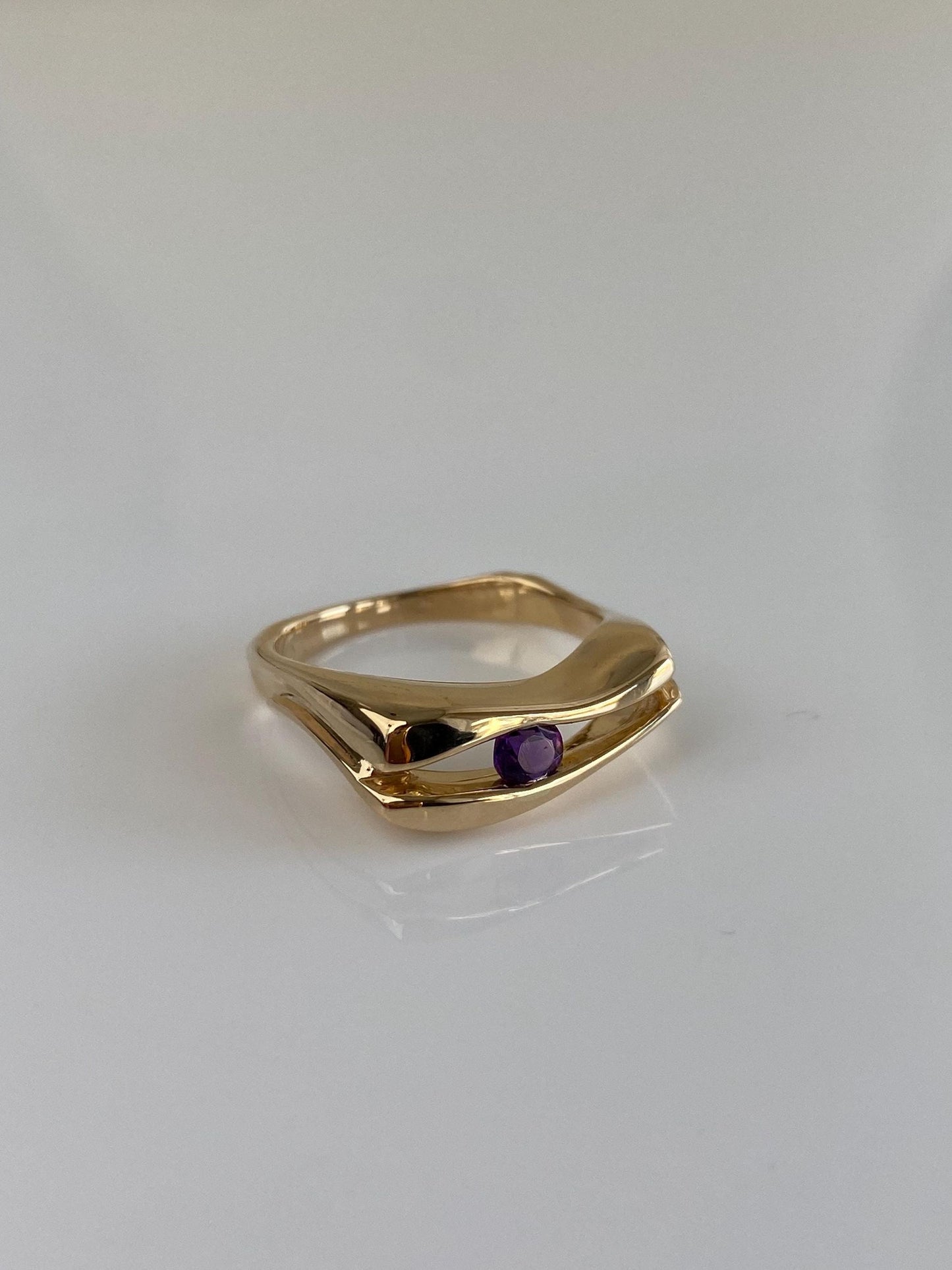 Vintage Solid 14k Yellow Gold Amethyst Ring - Size 6.5