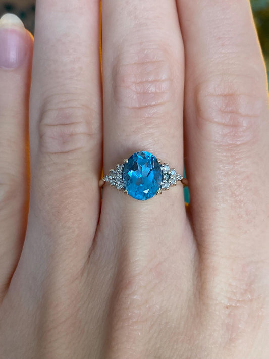 Vintage Solid 14k Yellow Gold Diamond Topaz Ring - Size 6.5