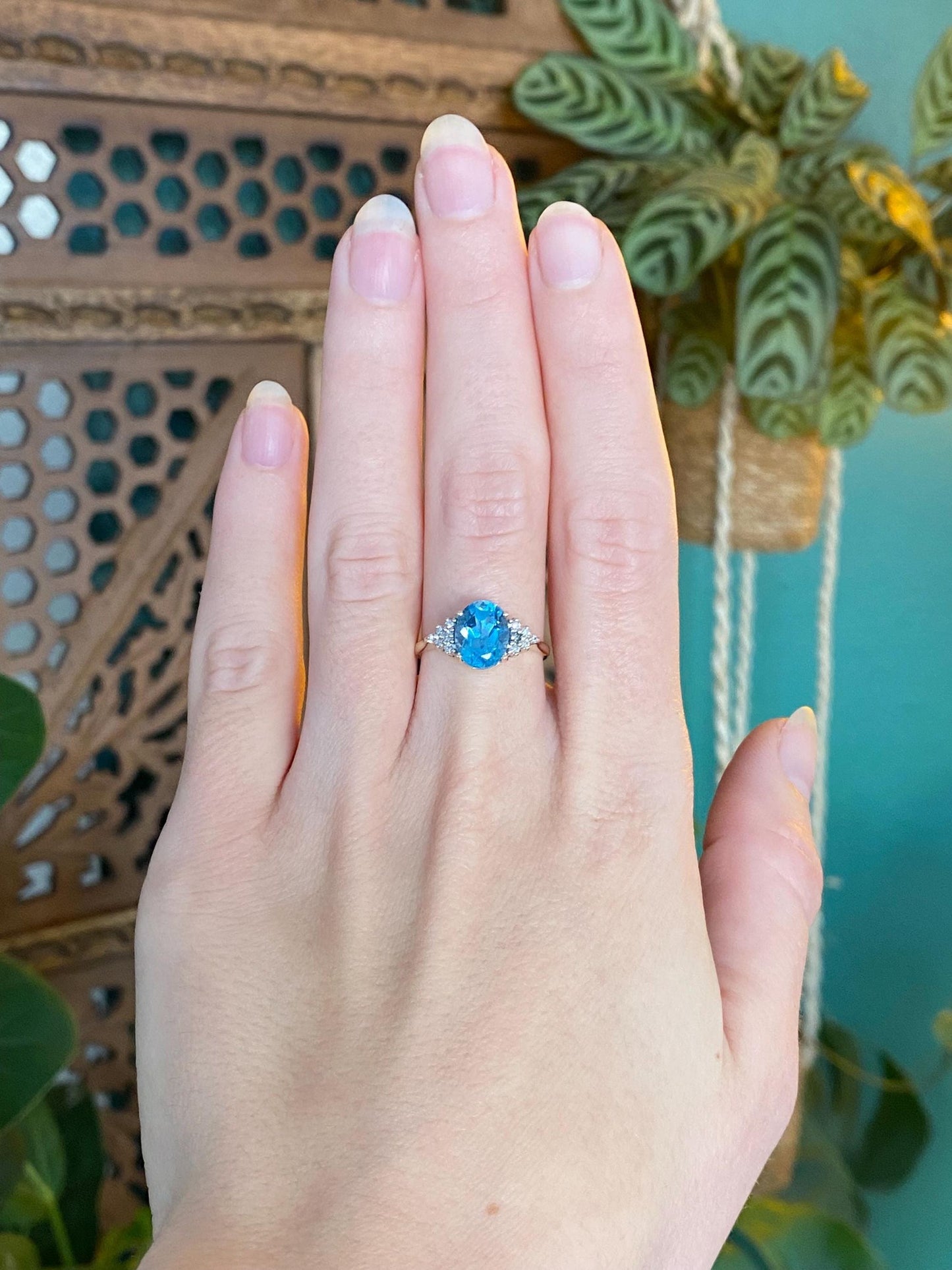 Vintage Solid 14k Yellow Gold Diamond Topaz Ring - Size 6.5