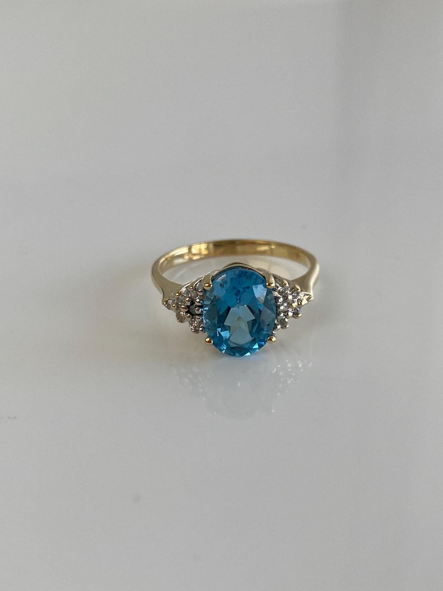 Vintage Solid 14k Yellow Gold Diamond Topaz Ring - Size 6.5