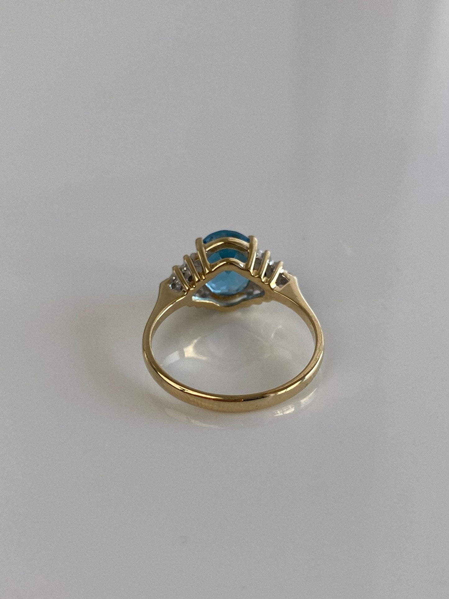 Vintage Solid 14k Yellow Gold Diamond Topaz Ring - Size 6.5