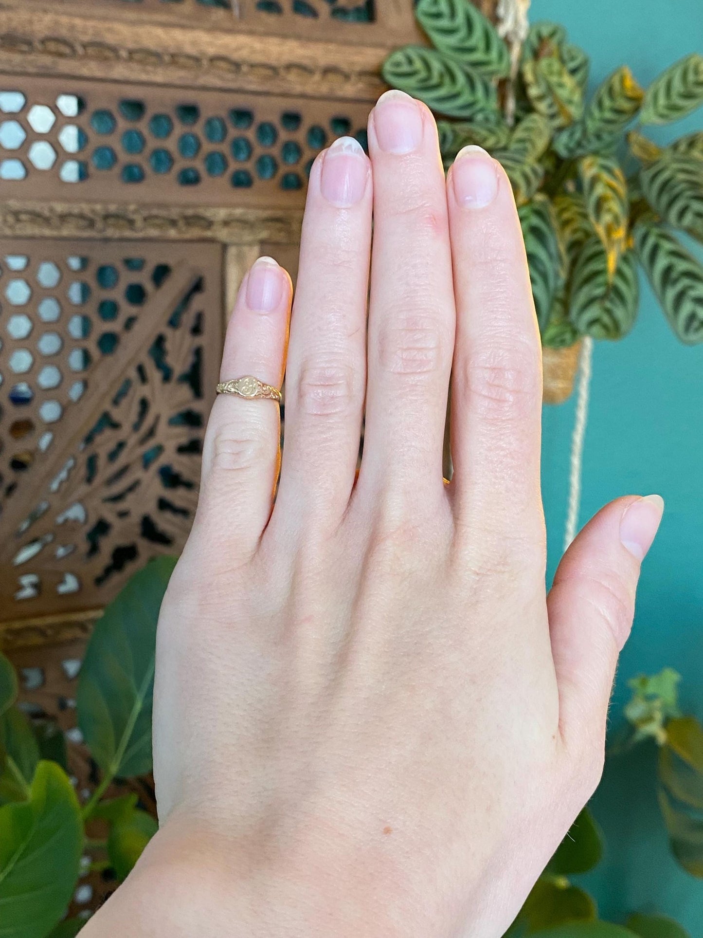Vintage Solid 10k Yellow Gold Monogram Baby Signet Ring
