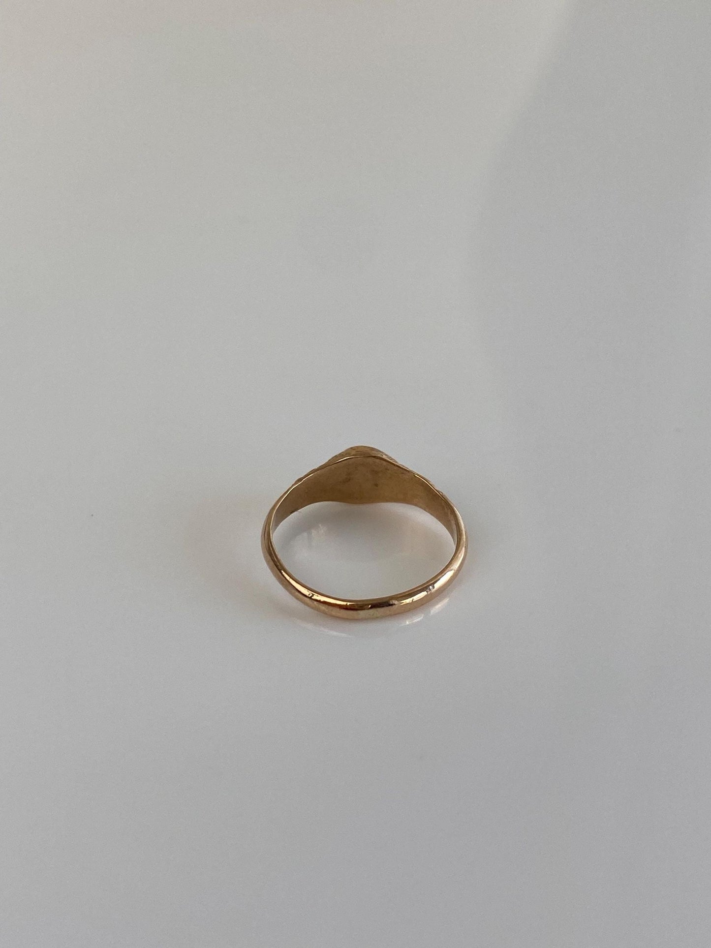 Vintage Solid 10k Yellow Gold Monogram Baby Signet Ring