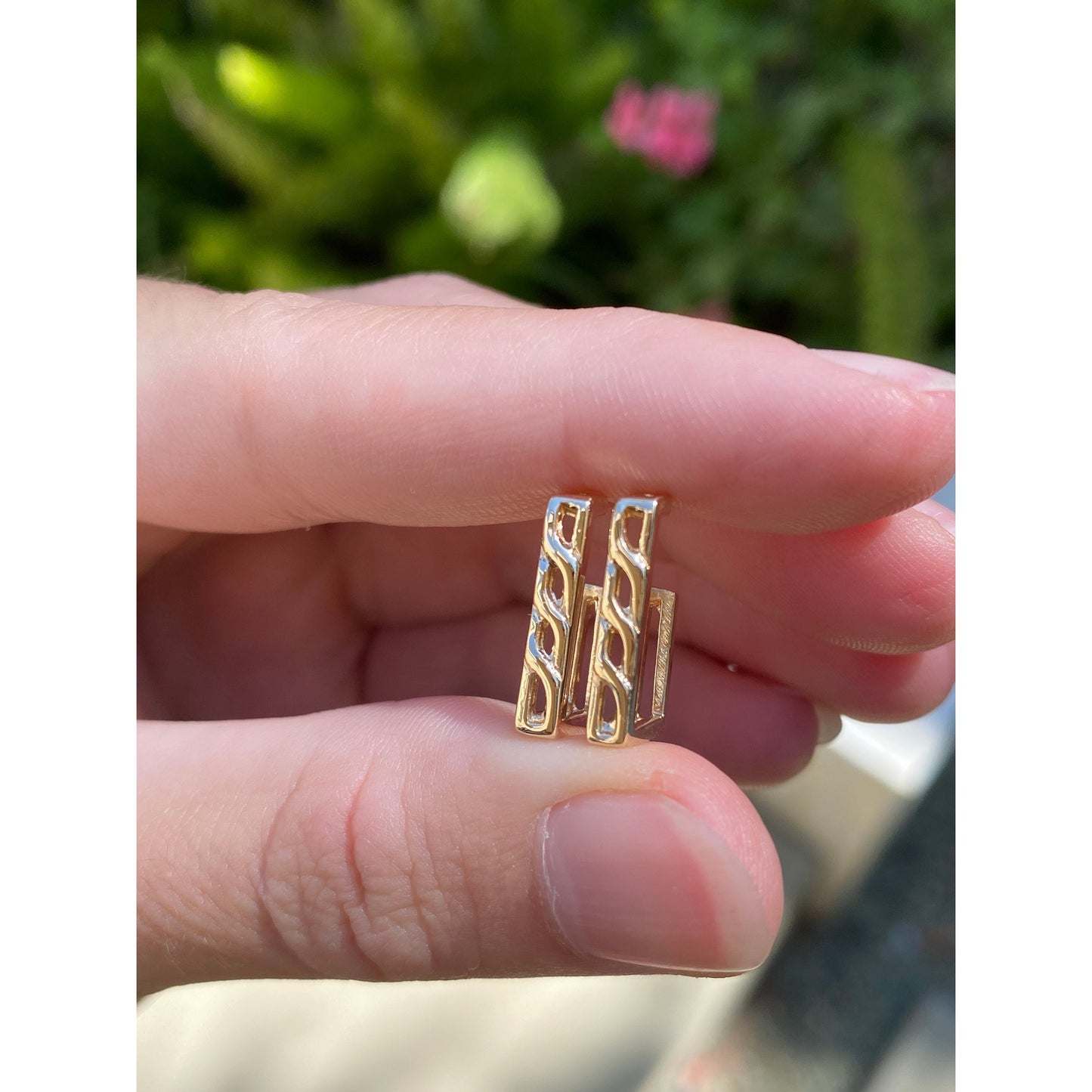 Vintage Solid 14k Yellow Gold Patterned Rectangle Hoop Earrings