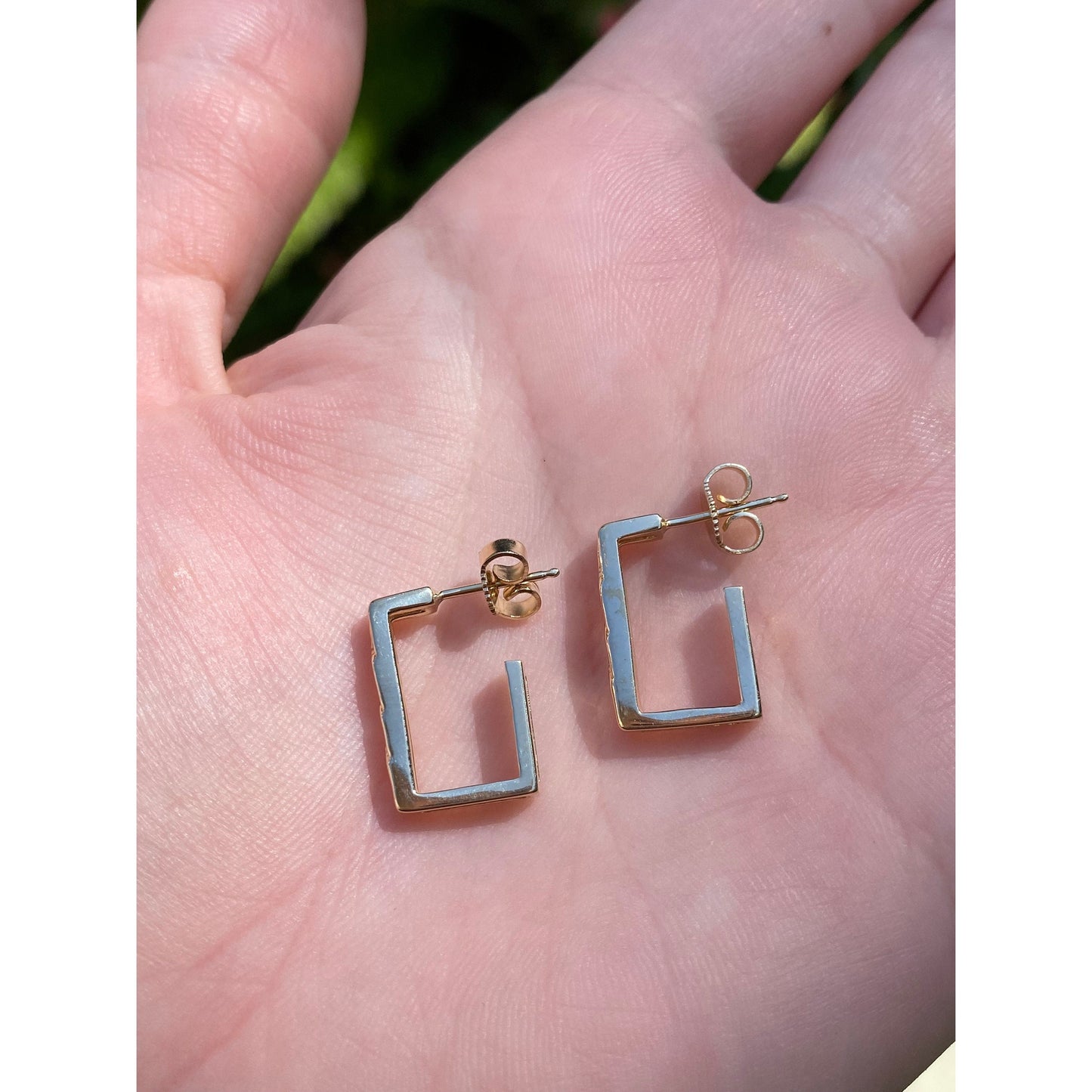 Vintage Solid 14k Yellow Gold Patterned Rectangle Hoop Earrings