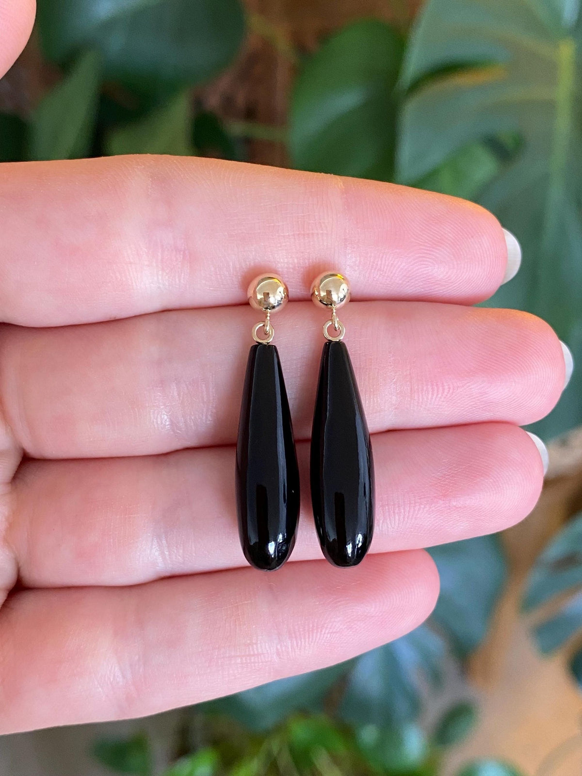 Vintage 14k Black Onyx Teardrop Dangle Stud Earrings