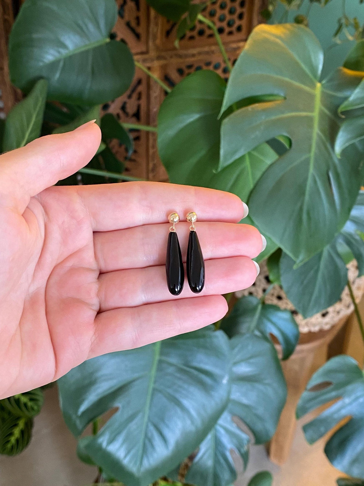 Vintage 14k Black Onyx Teardrop Dangle Stud Earrings