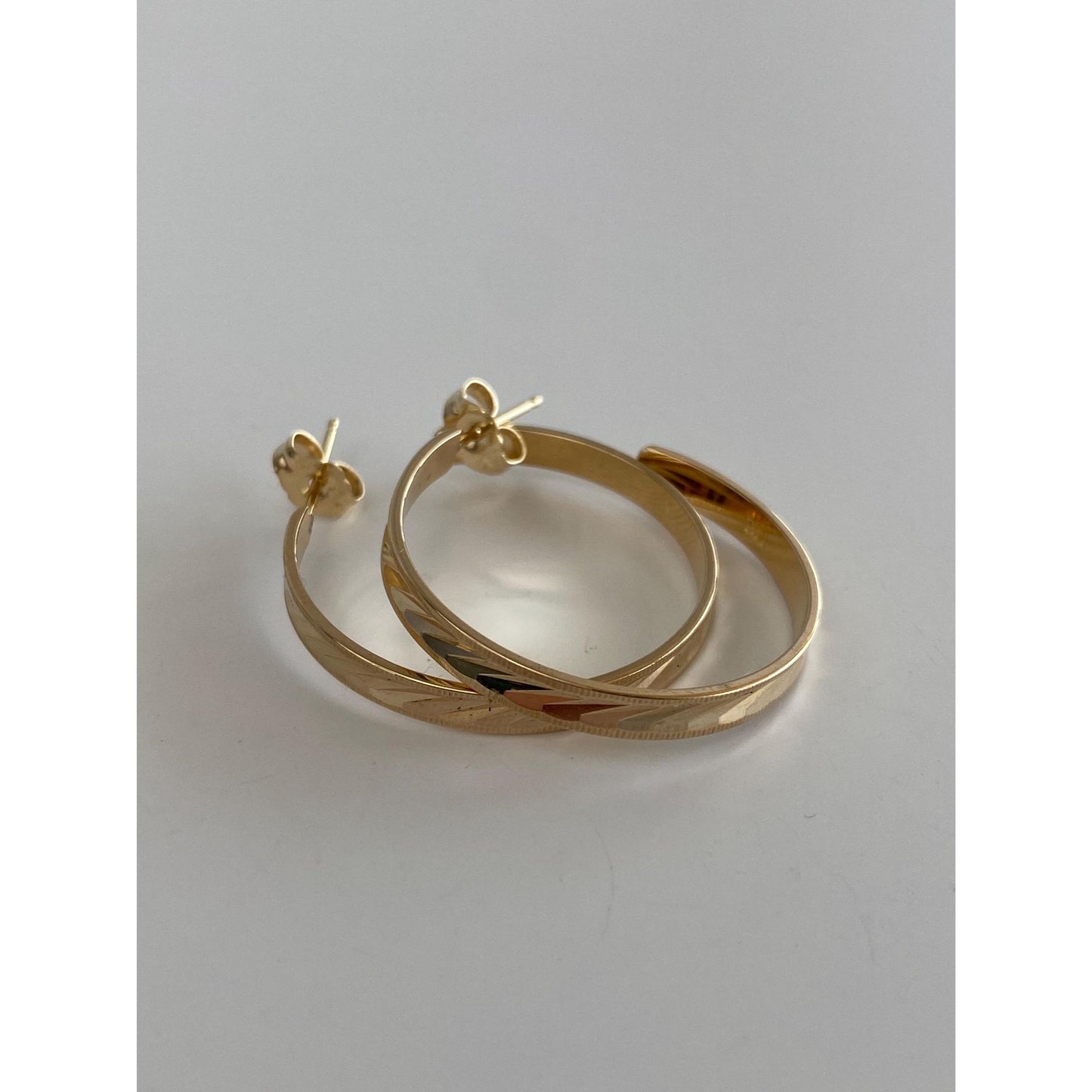 Vintage Solid 14k Yellow Gold Diamond Cut Hoop Earrings