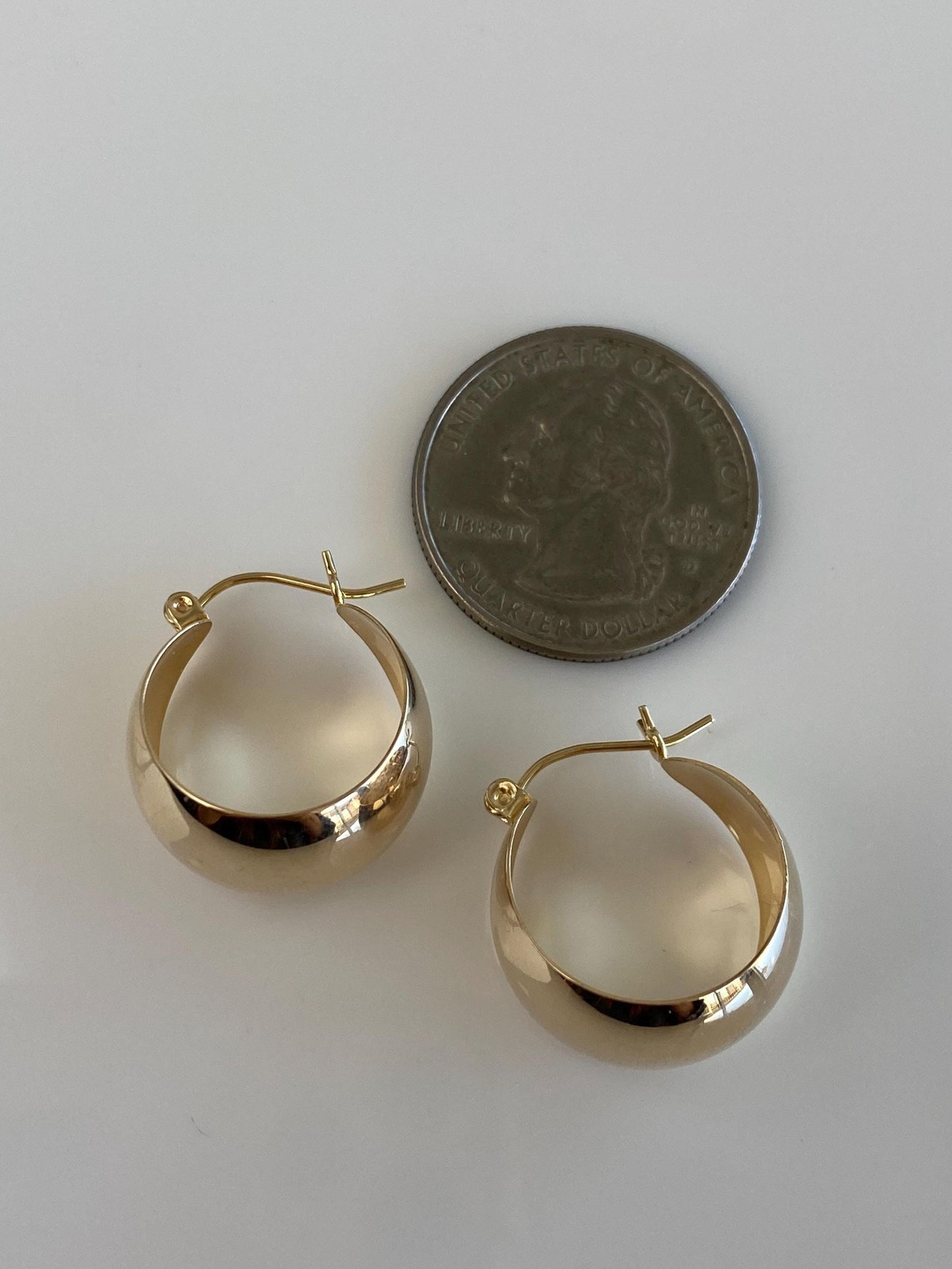 Vintage Solid 14k Yellow Gold Bucket Hoop Earrings