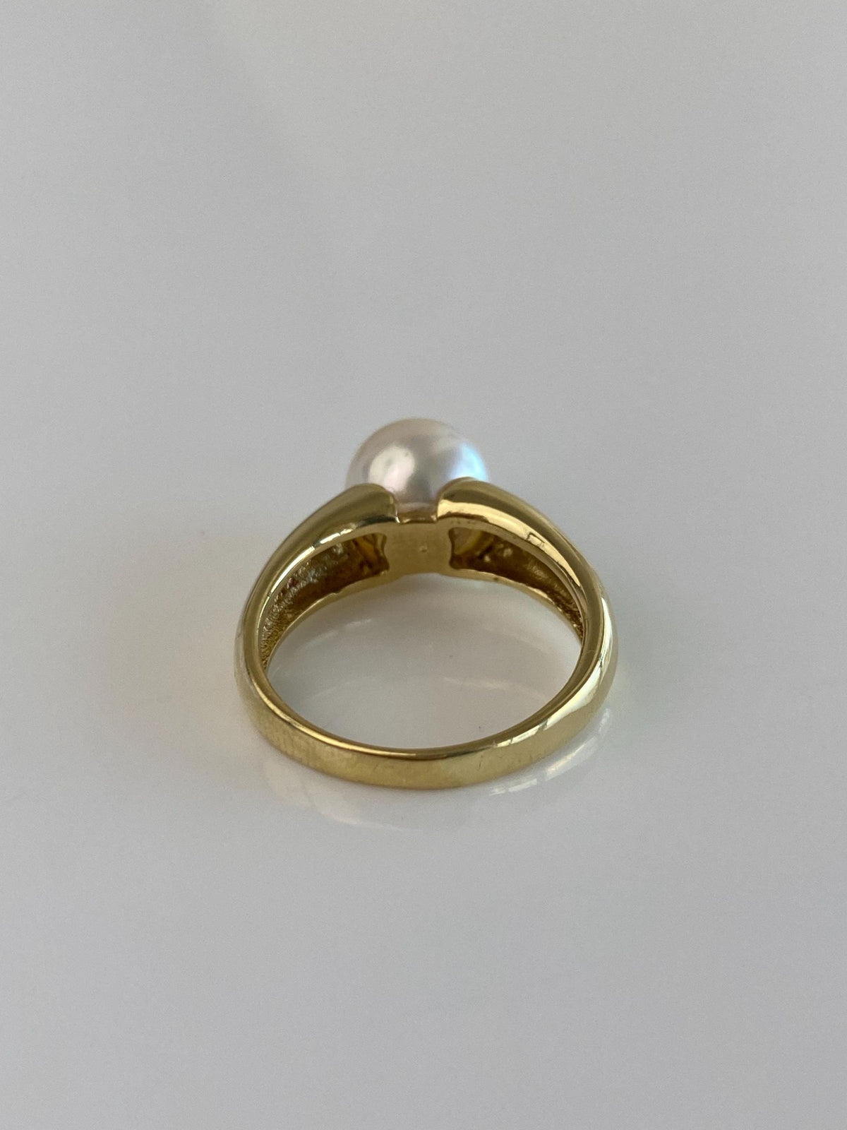 Vintage Solid 18k Yellow Gold Pearl Ring - Size 7.25