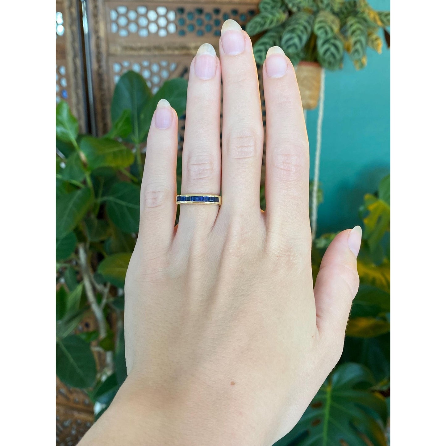 Vintage Solid 18k Yellow Gold Blue Sapphire Ring - Size 5