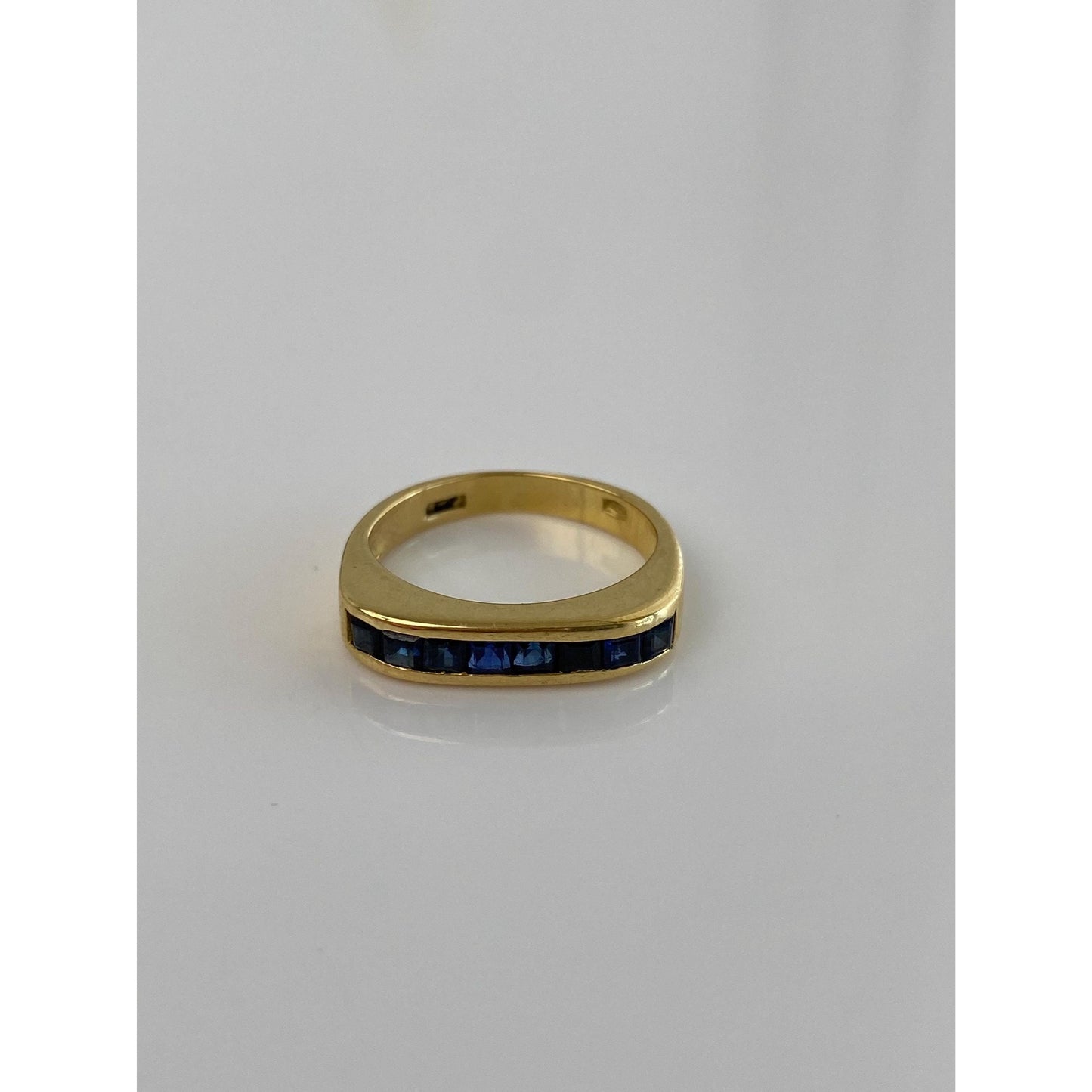 Vintage Solid 18k Yellow Gold Blue Sapphire Ring - Size 5