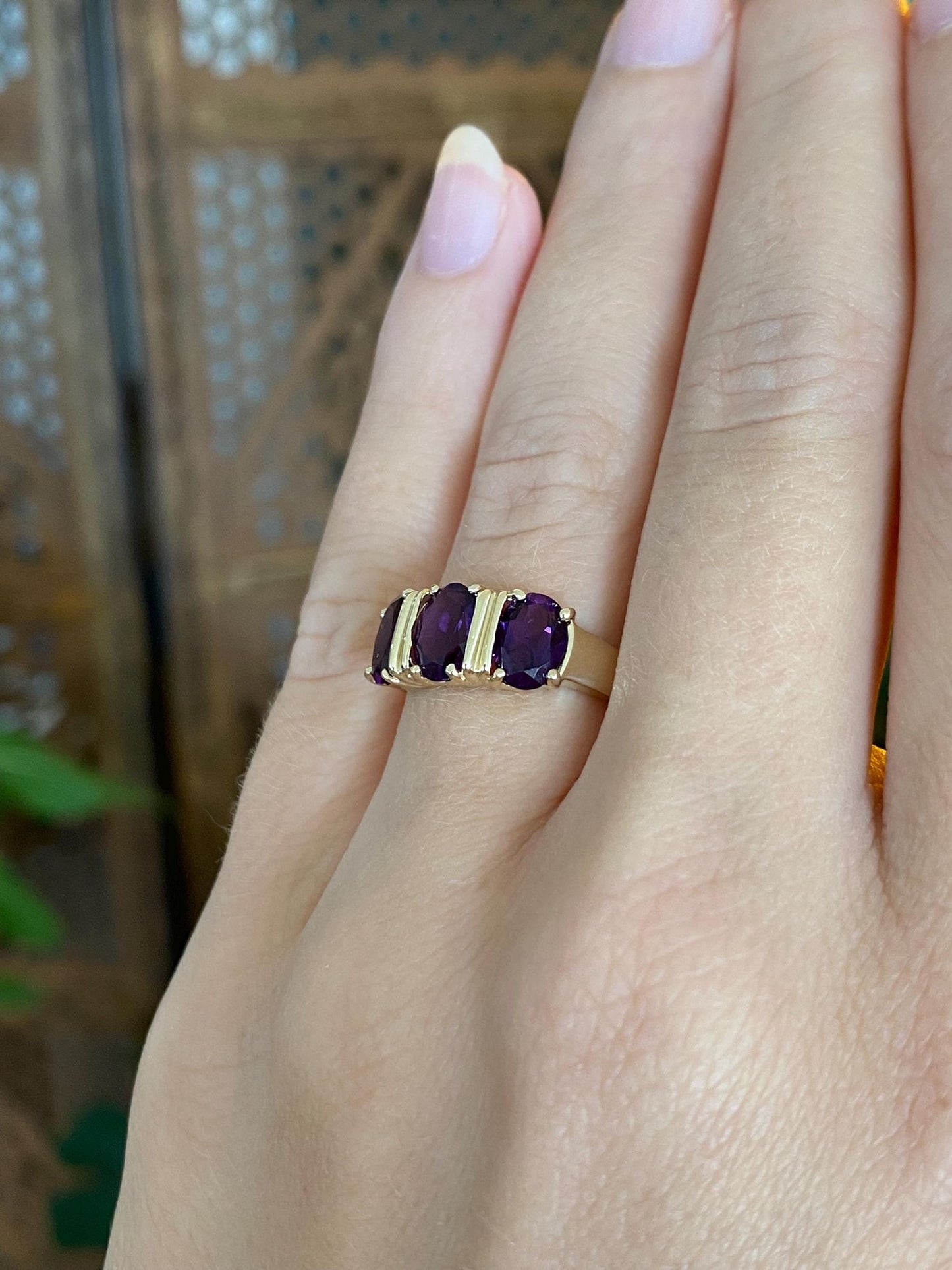 Vintage Solid 14k Yellow Gold Amethyst Row Ring - Size 6