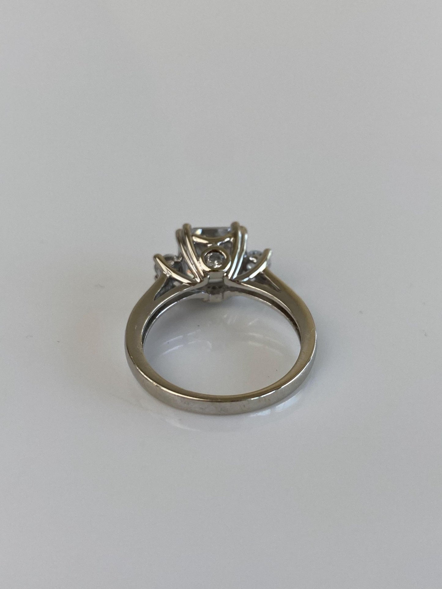 Vintage Solid 10k White Gold Clear Cubic Zirconia Ring - Size 5