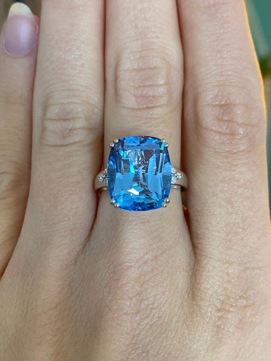 Vintage Solid 14k White Gold Diamond Topaz Ring - Size 6.75