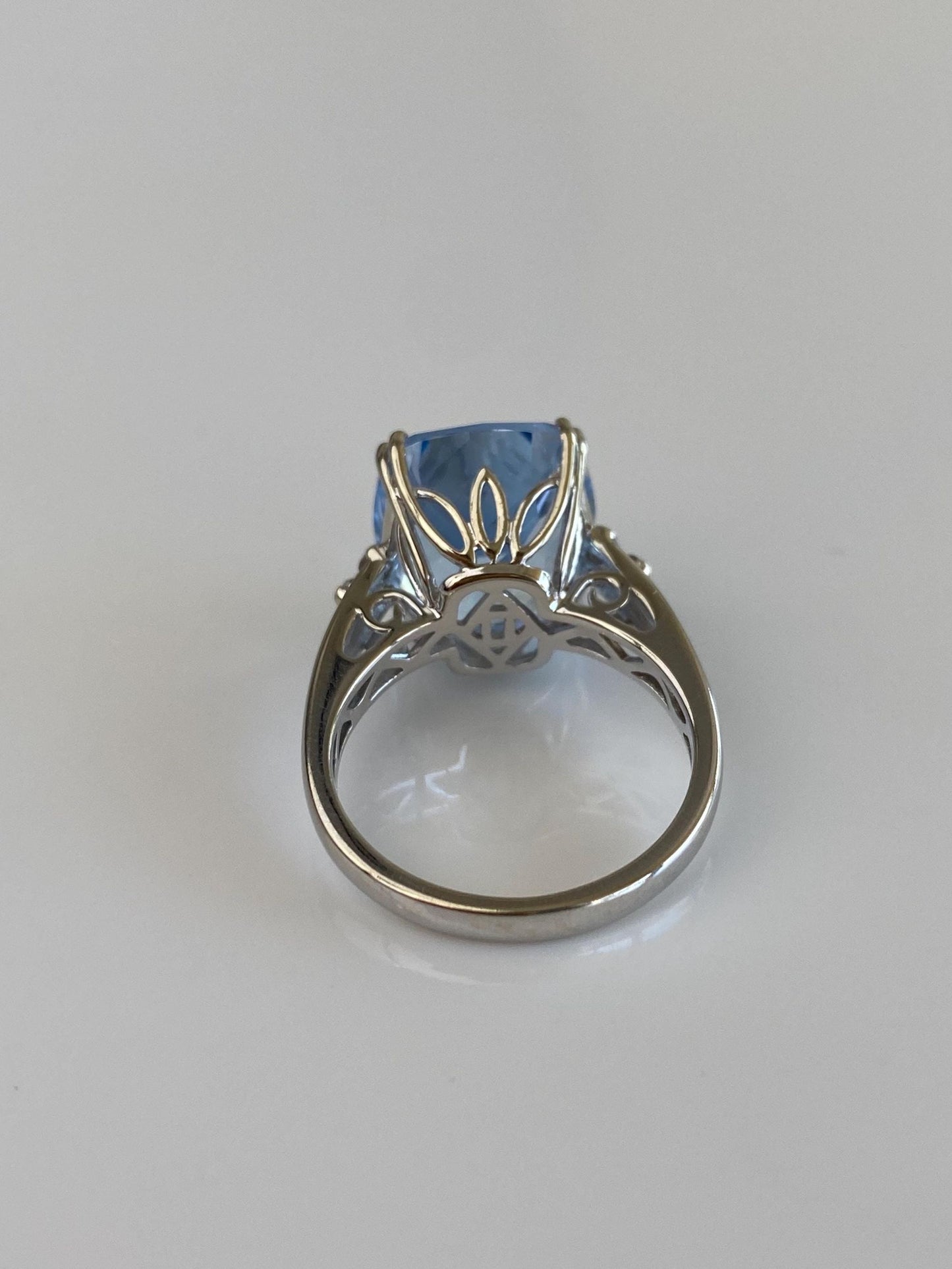 Vintage Solid 14k White Gold Diamond Topaz Ring - Size 6.75