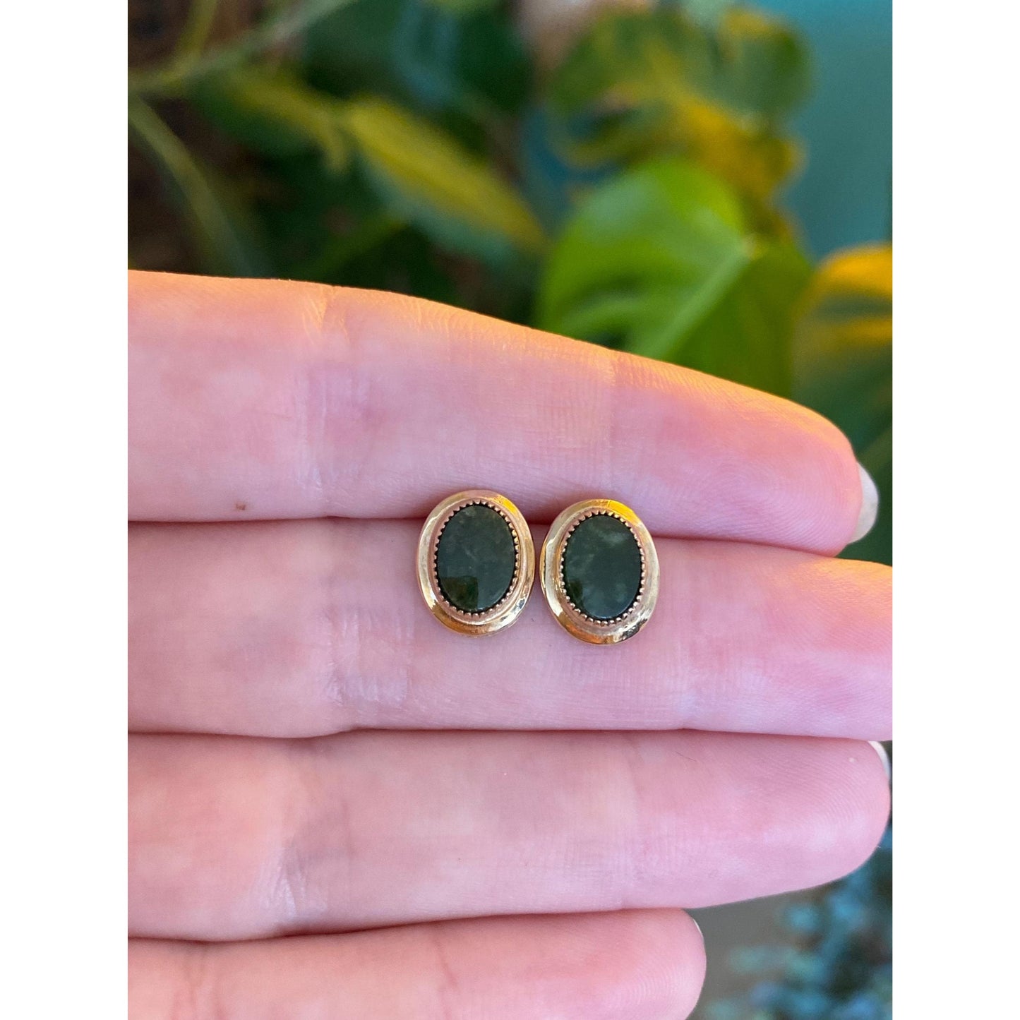 Vintage Solid 14k Yellow Gold Nephrite Stud Earrings