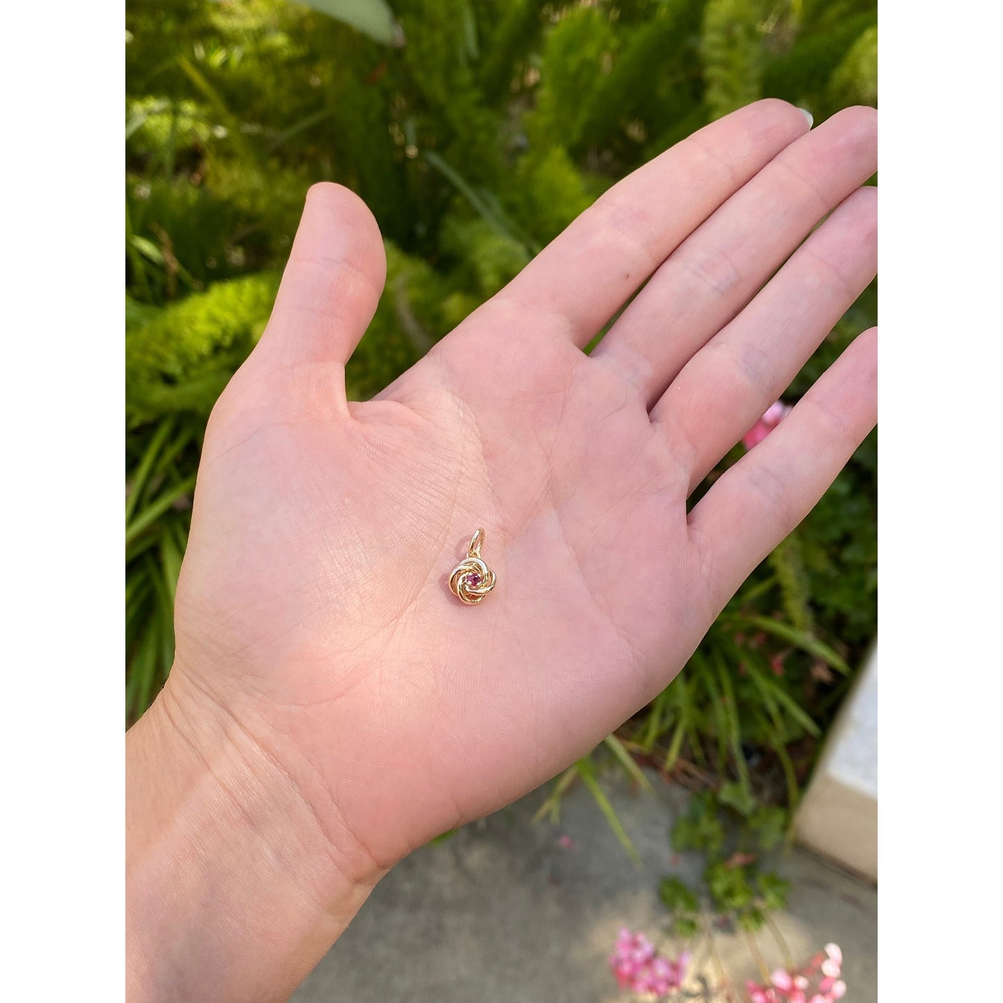 Vintage Solid 14k Yellow Gold Pink Spinel Knot Charm