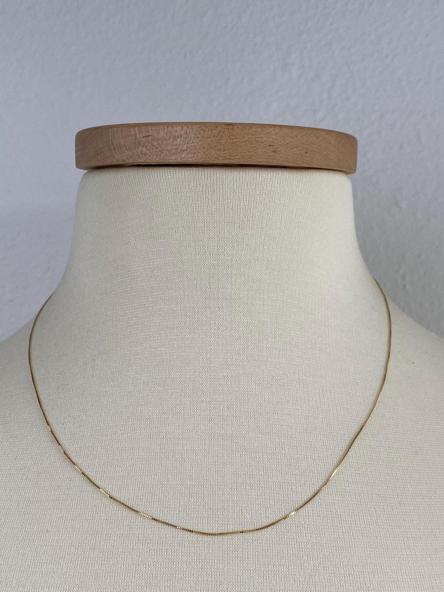 Vintage Solid 14k Yellow Gold Dainty Box Chain Necklace - 19 inches