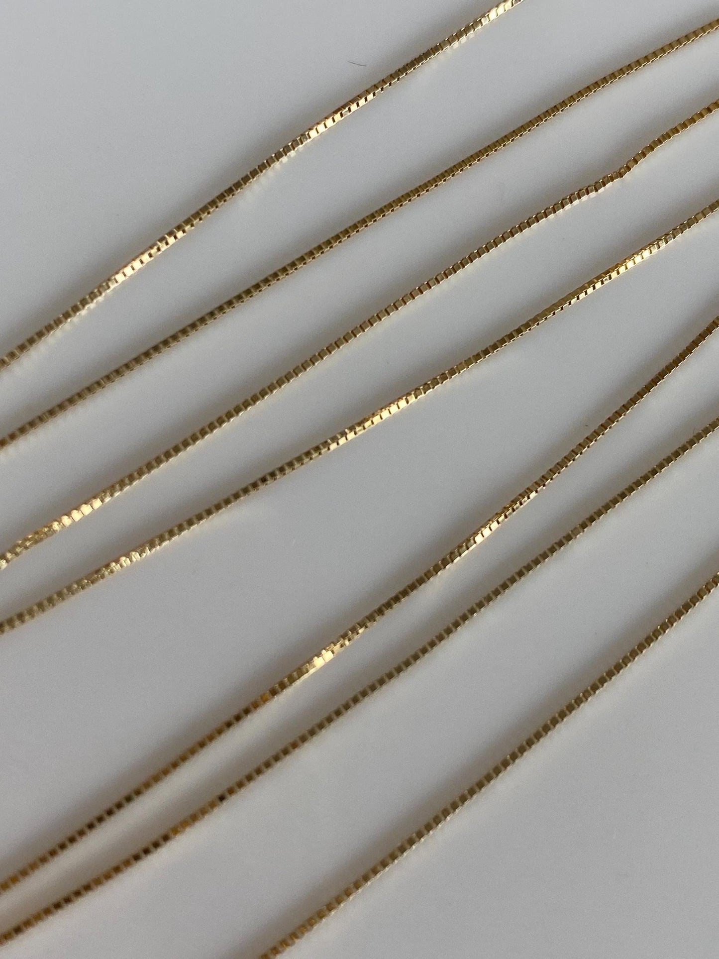 Vintage Solid 14k Yellow Gold Dainty Box Chain Necklace - 19 inches