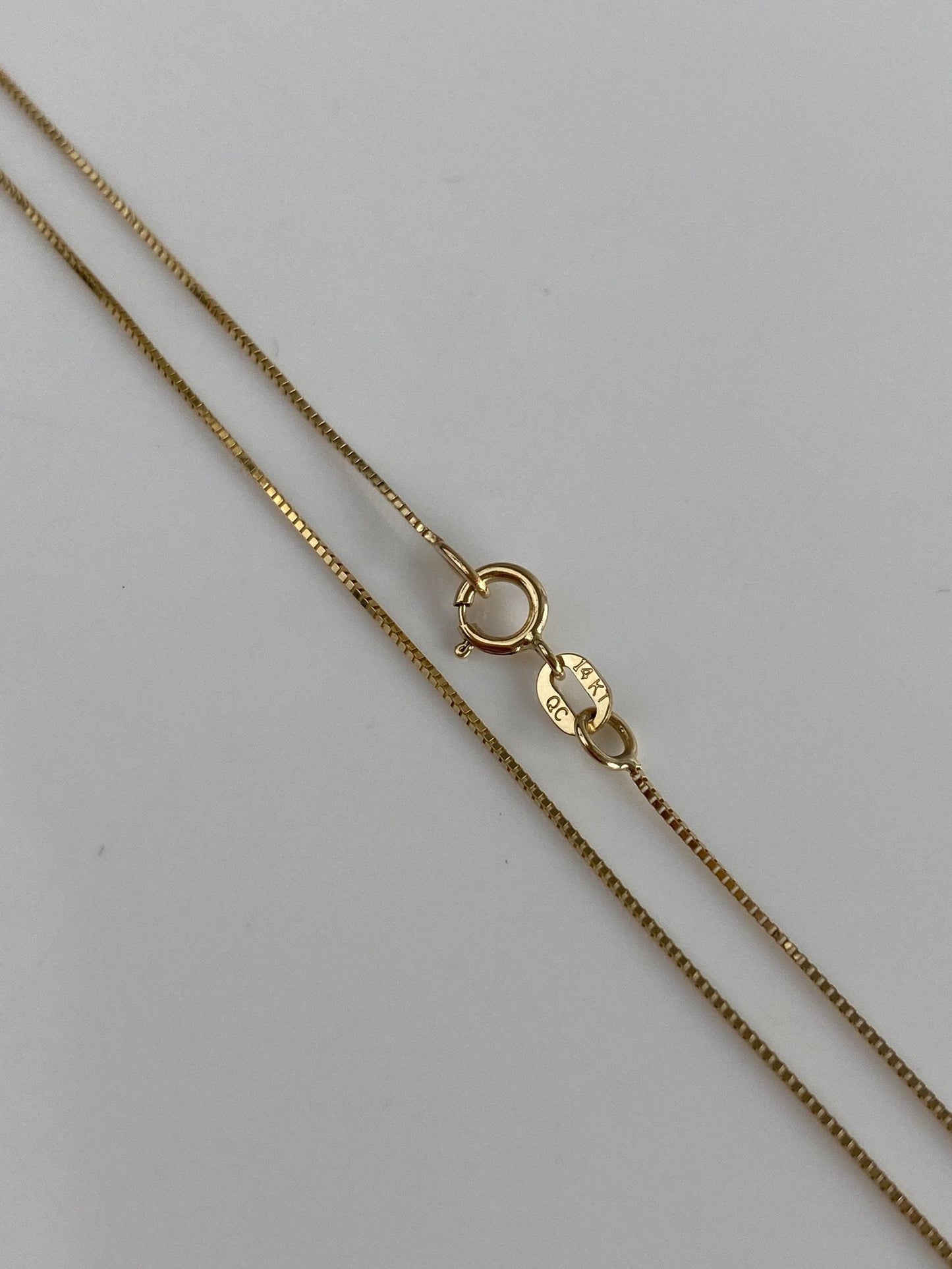 Vintage Solid 14k Yellow Gold Dainty Box Chain Necklace - 19 inches