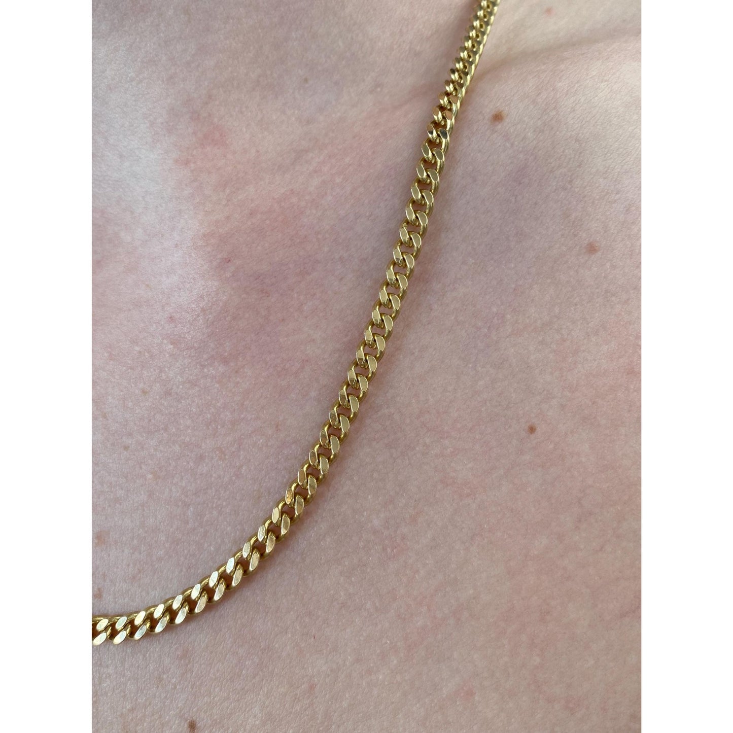 Vintage Solid 18k Yellow Gold Curb Chain Necklace - 19.5 inches
