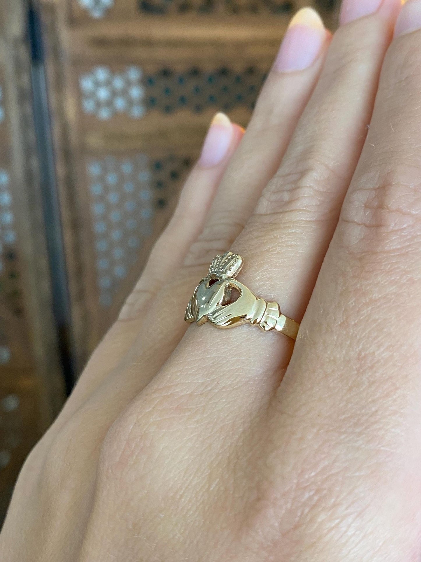 Solid 10k Yellow Gold Claddaugh Ring - Size 8.75