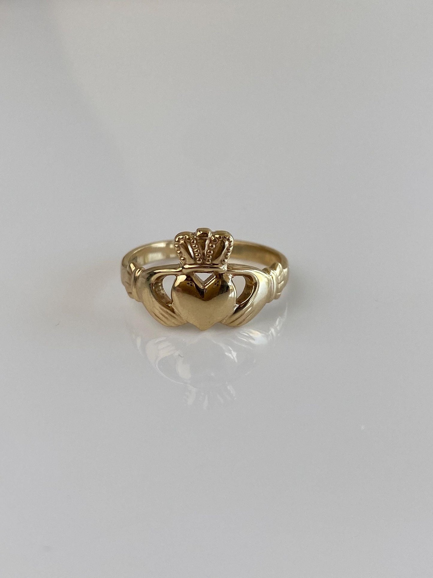 Solid 10k Yellow Gold Claddaugh Ring - Size 8.75
