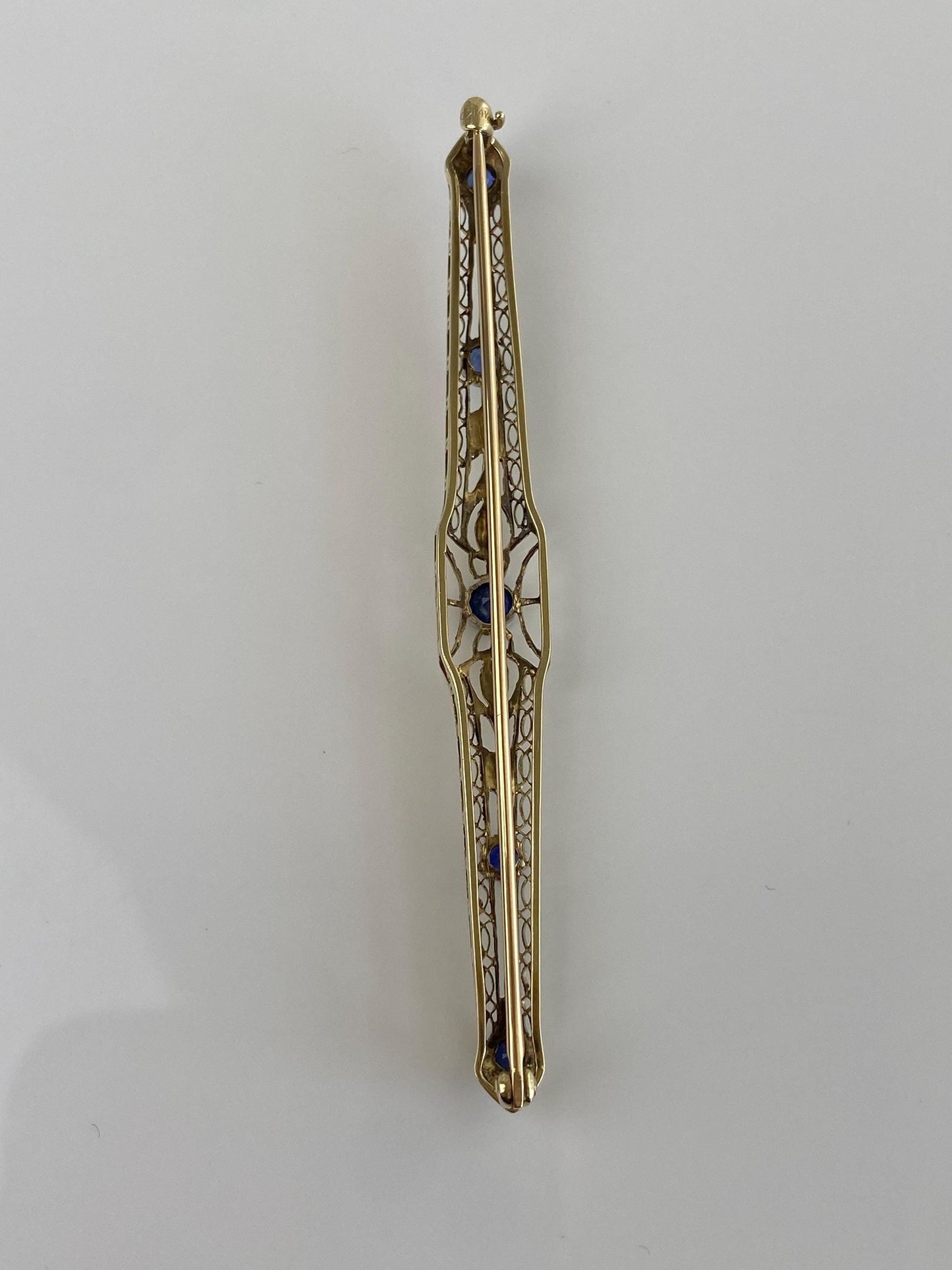 Vintage Solid 14k Yellow Gold Blue Sapphire Art Deco Bar Pin