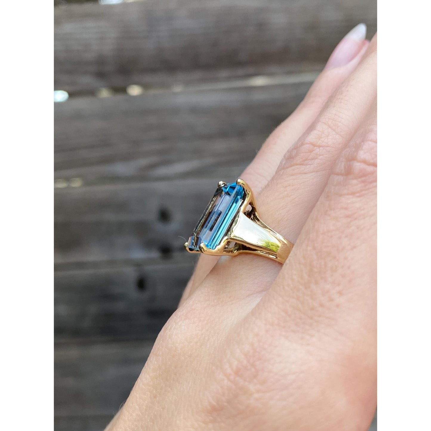 Vintage Solid 14k Yellow Gold Large Topaz Ring - Size 6.5