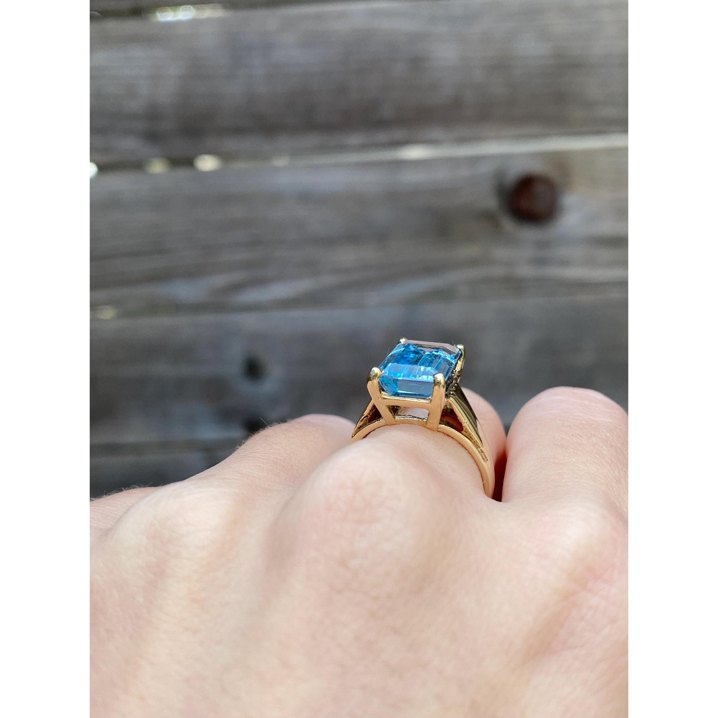 Vintage Solid 14k Yellow Gold Large Topaz Ring - Size 6.5