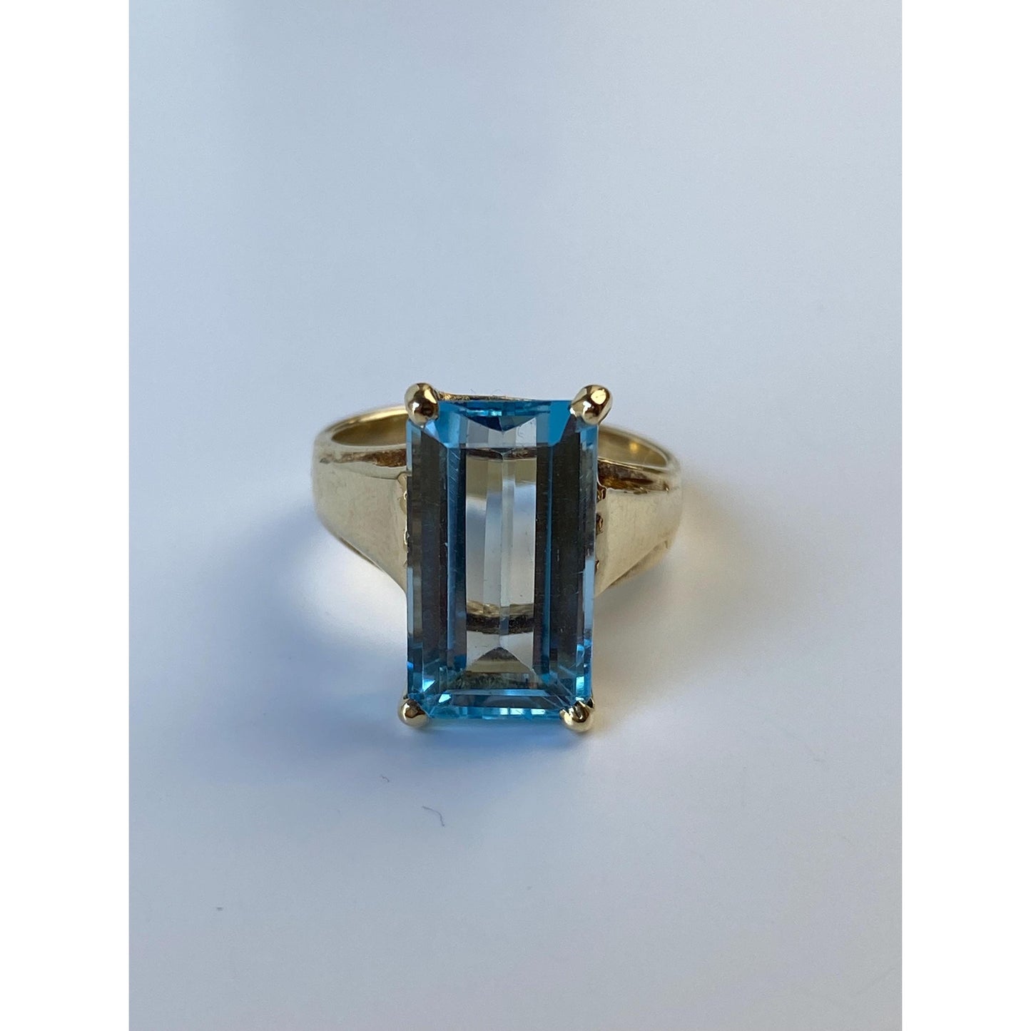 Vintage Solid 14k Yellow Gold Large Topaz Ring - Size 6.5