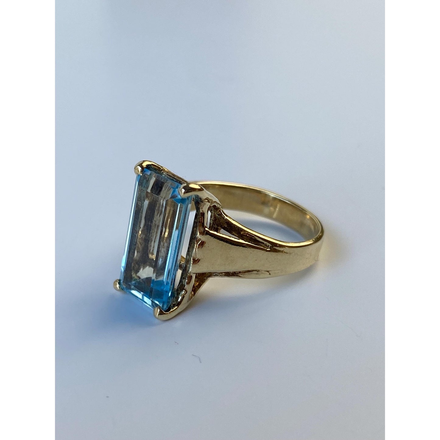 Vintage Solid 14k Yellow Gold Large Topaz Ring - Size 6.5