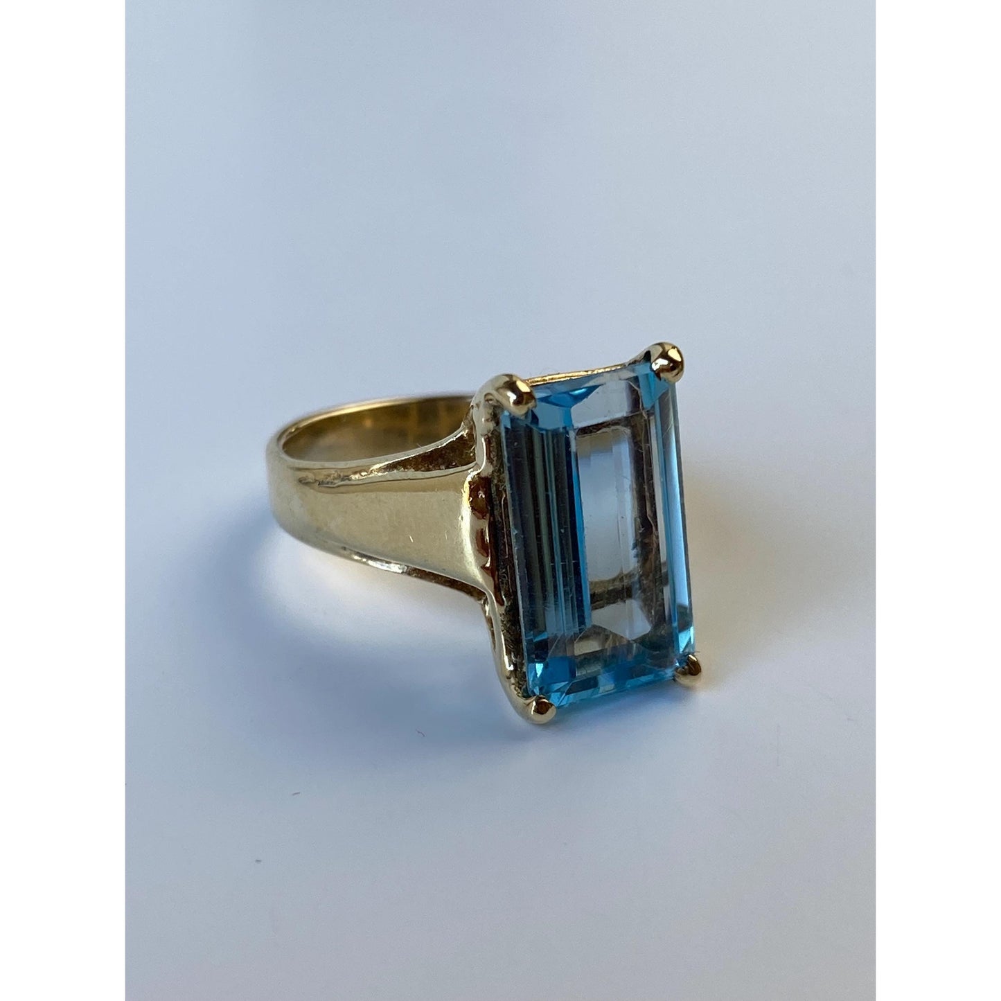 Vintage Solid 14k Yellow Gold Large Topaz Ring - Size 6.5