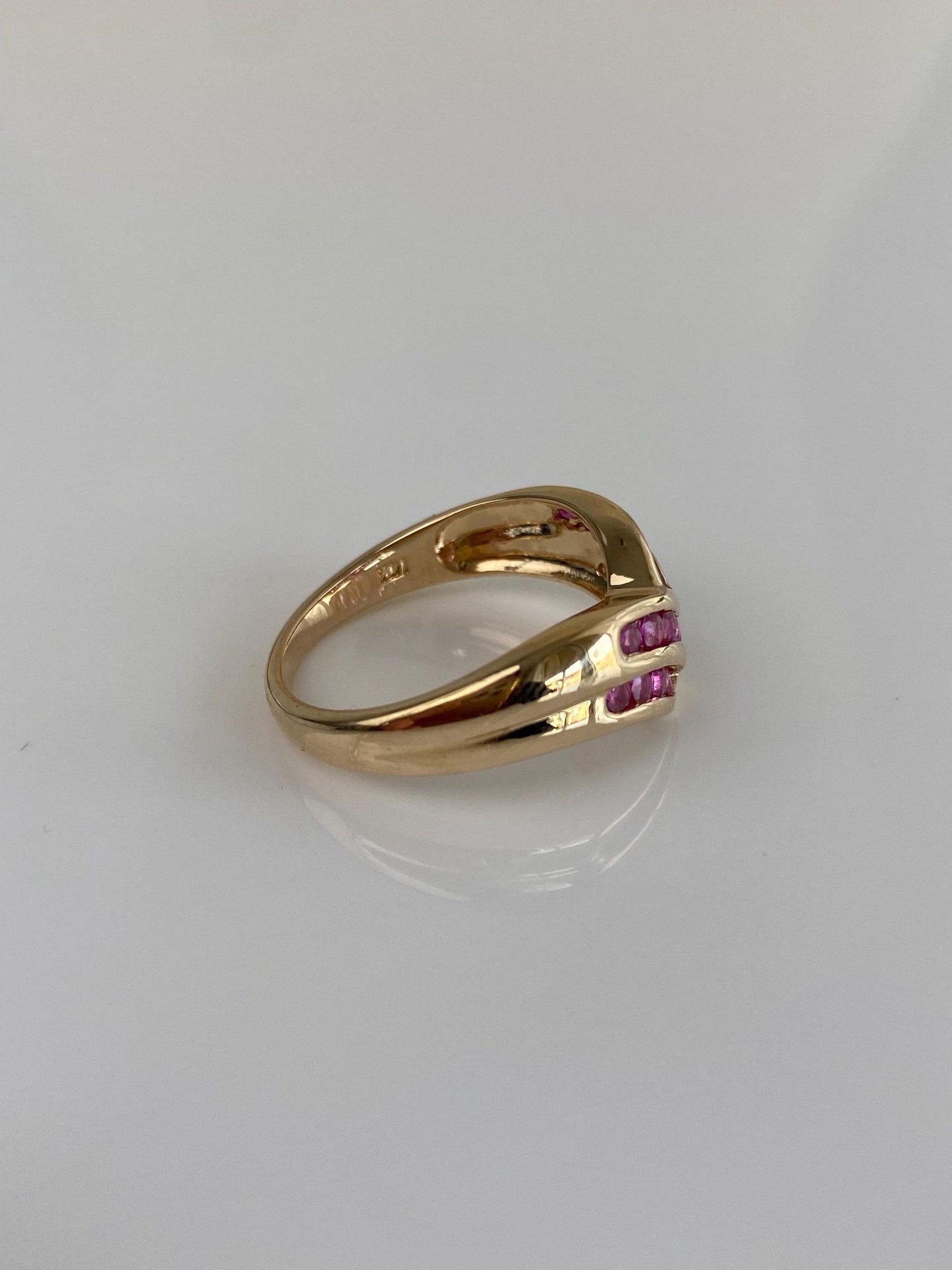 Vintage Solid 14k Yellow Gold Pink & Clear Sapphire Ring - Size 7.25
