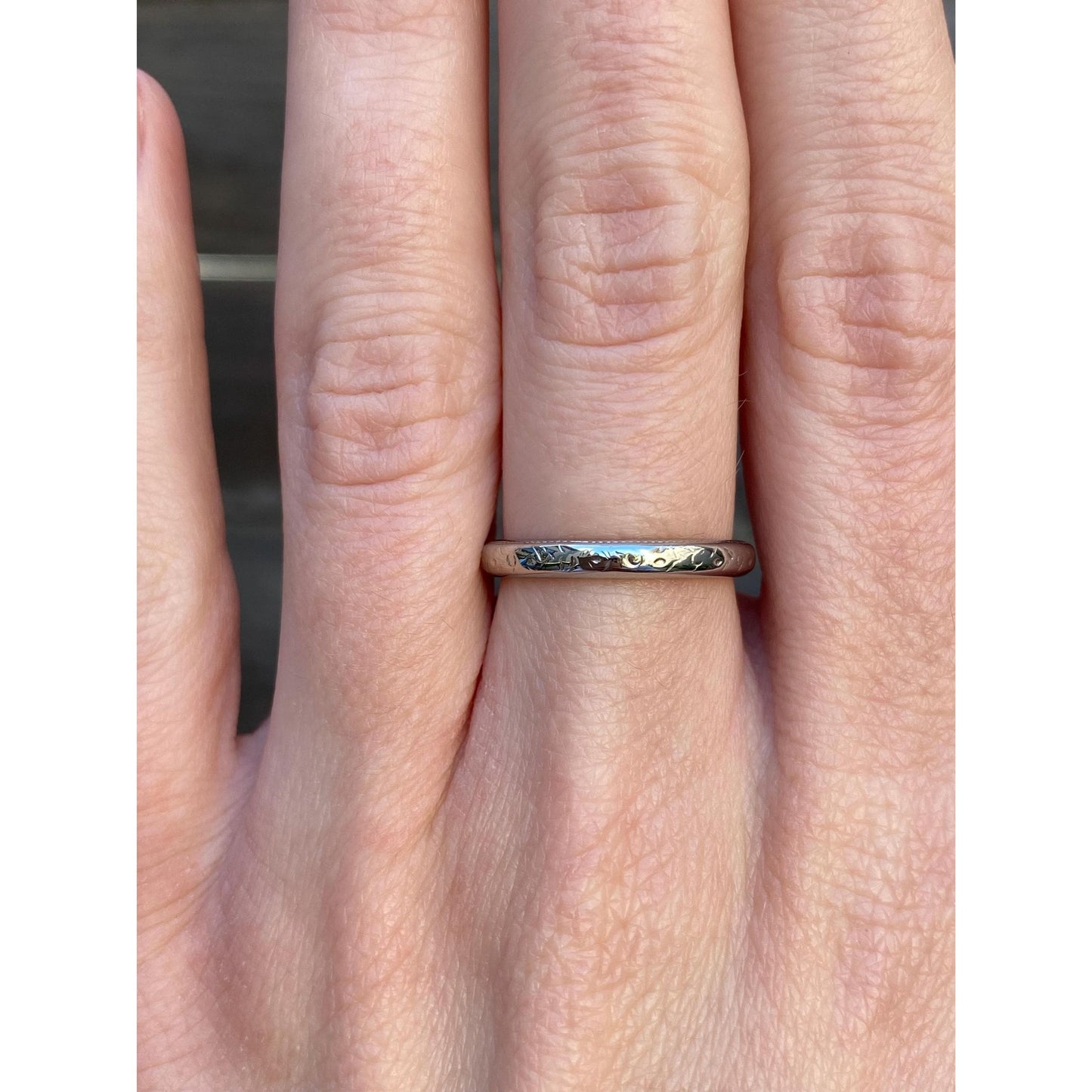 Vintage Solid 18k White Gold Pattern Ring Band - Size 5.75