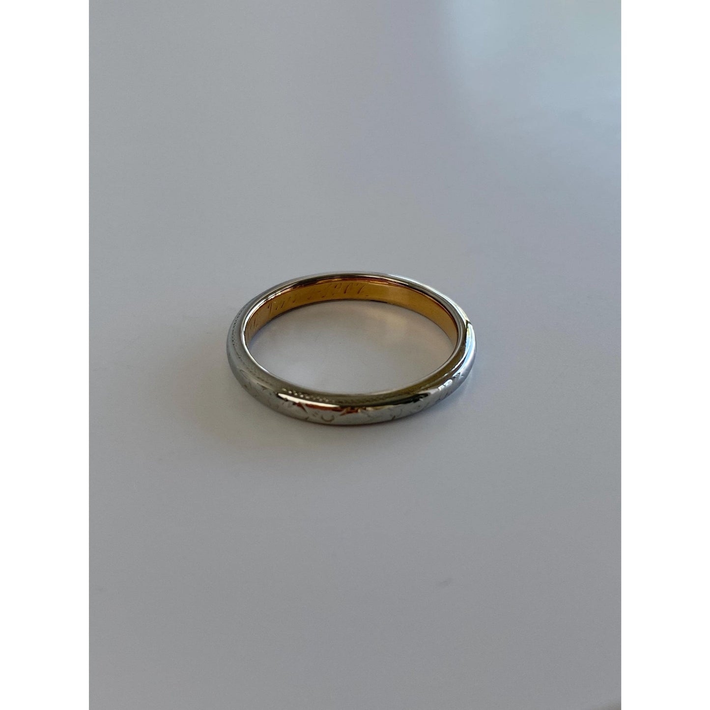 Vintage Solid 18k White Gold Pattern Ring Band - Size 5.75