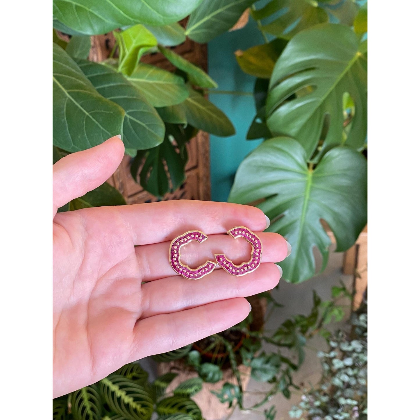 Vintage Solid 18k Yellow Gold Pink Sapphire Dotted Drop Earrings