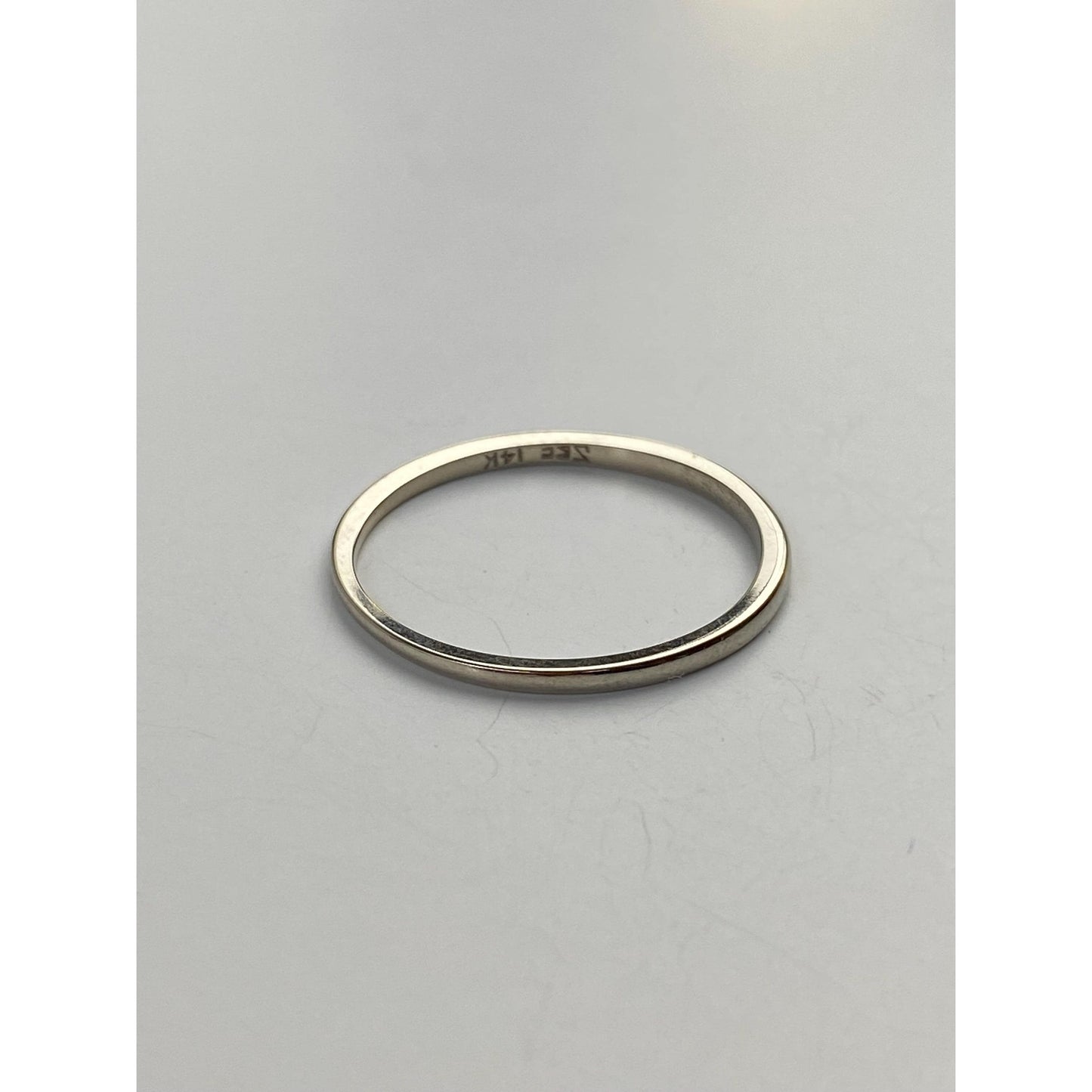 Vintage Solid 14k White Gold Slim Ring Band - Size 8.25