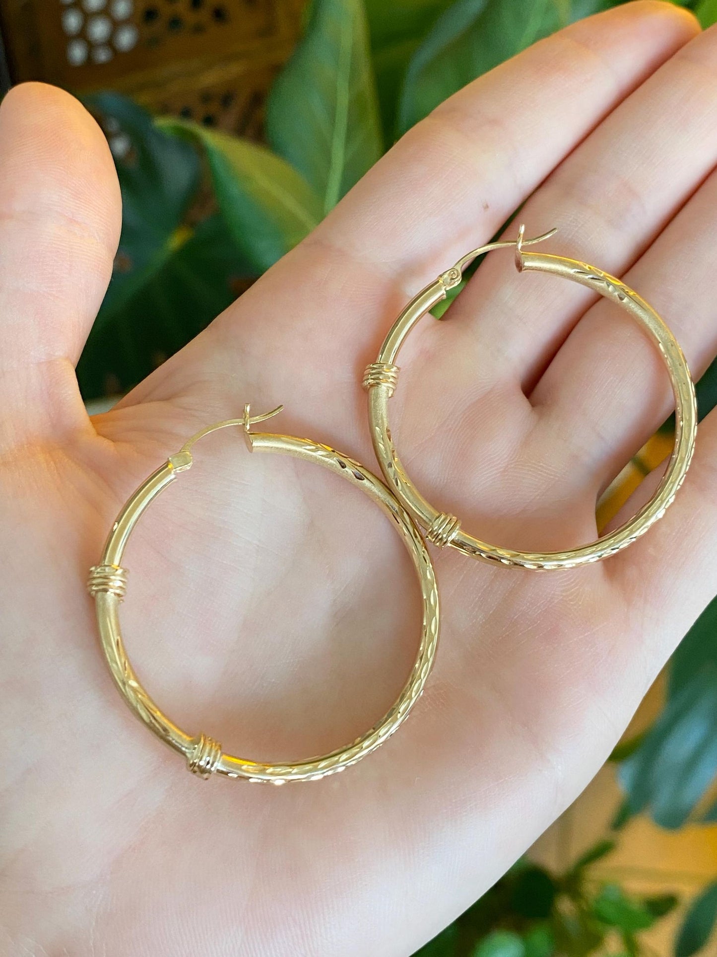 Vintage 14k Yellow Gold Diamond Cut Wrapped Design Hoop Earrings