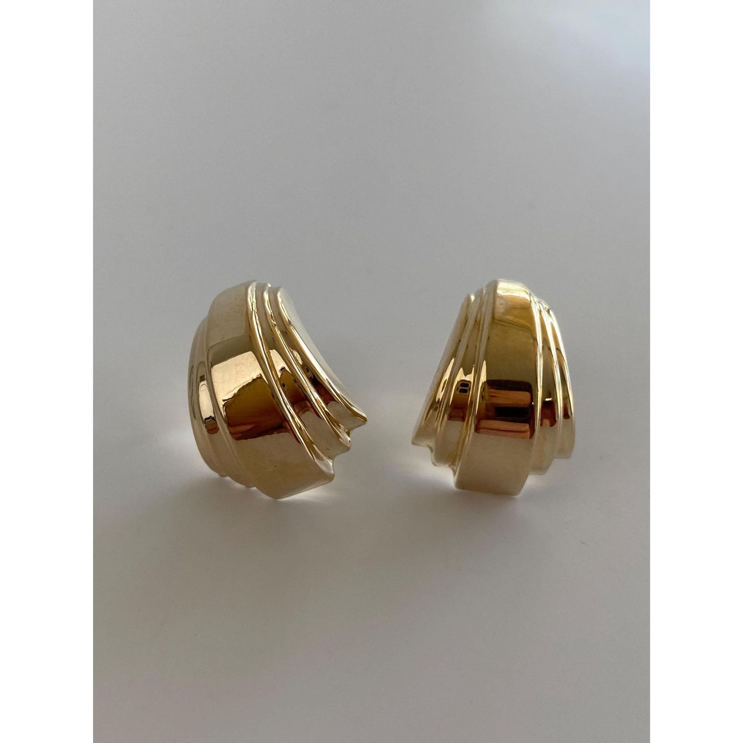 Vintage 14k Yellow Gold Fluted Drop Earrings