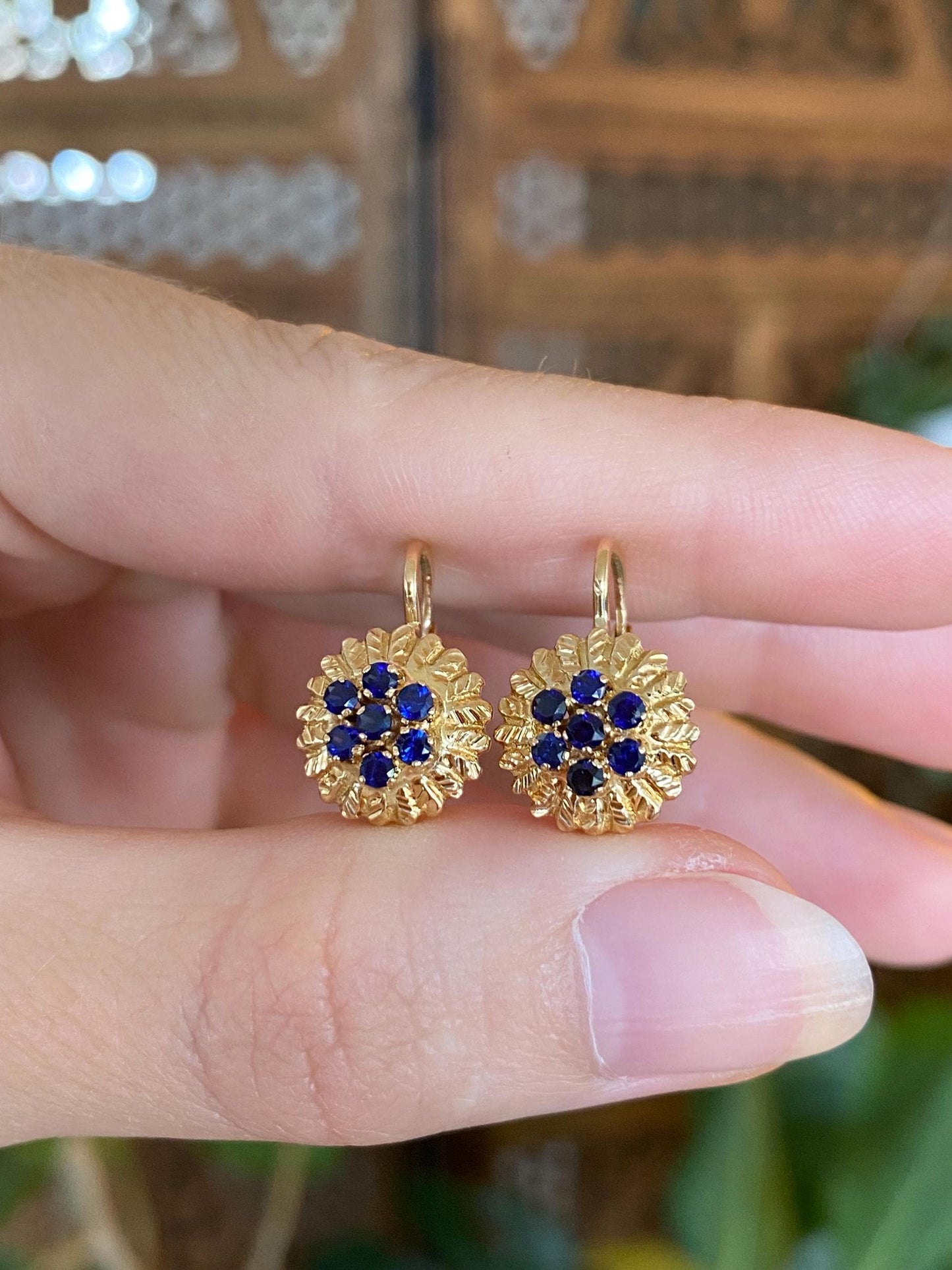 Vintage Solid 18k Yellow Gold Blue Sapphire Cluster Drop Earrings
