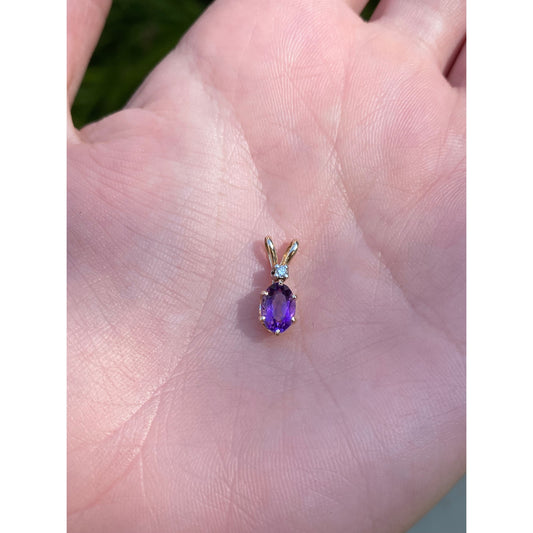 Vintage Solid 14k Yellow Gold Amethyst Clear Sapphire Charm