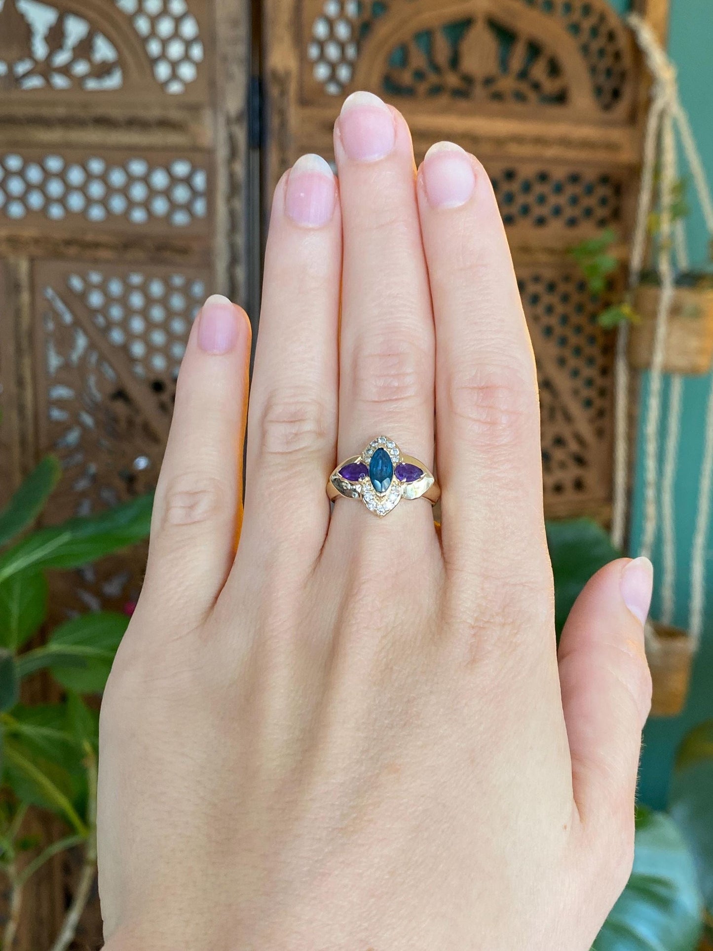 Vintage Solid 14k Yellow Gold Diamond Amethyst Blue Spinel Ring - Size 6