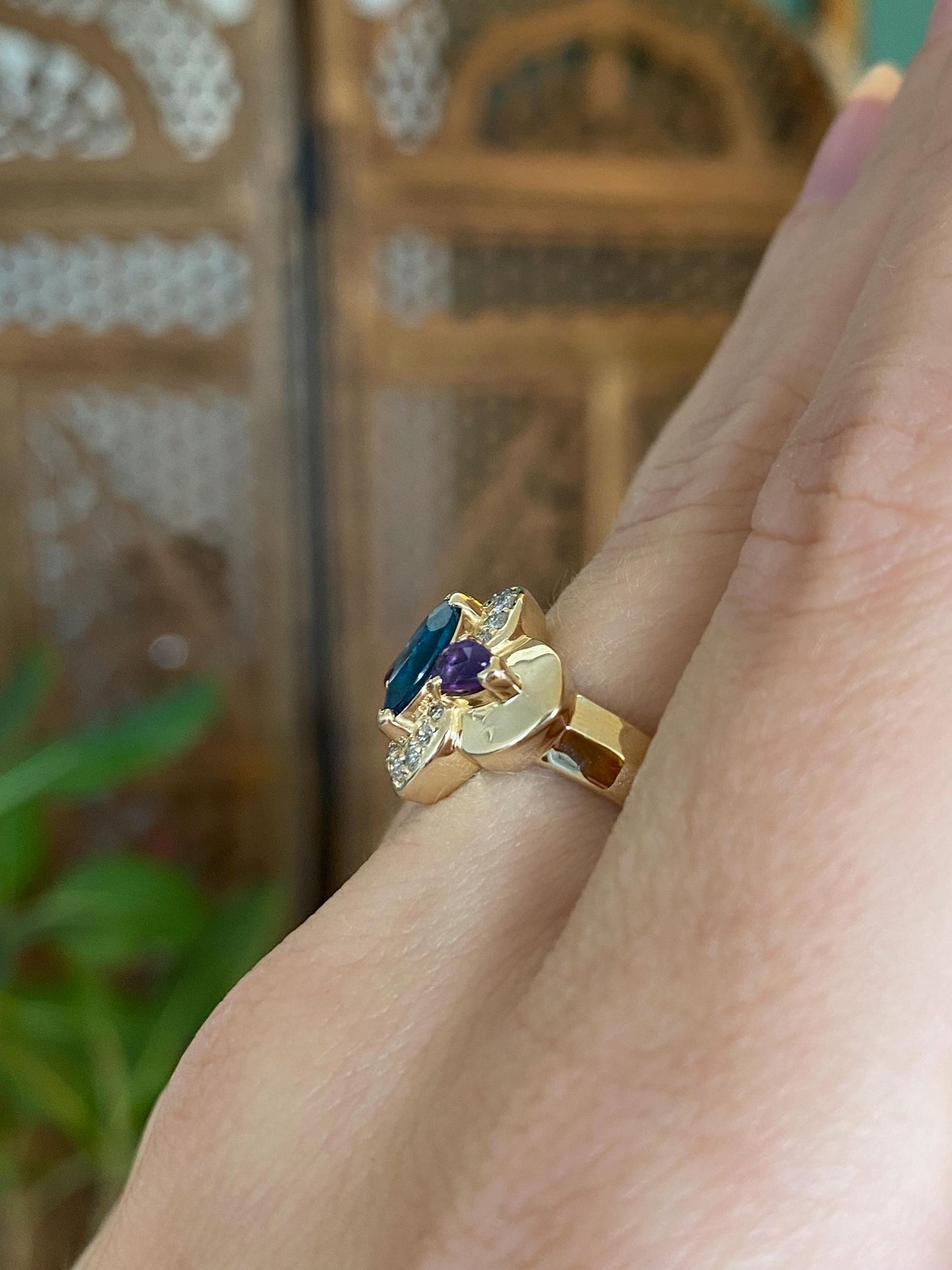 Vintage Solid 14k Yellow Gold Diamond Amethyst Blue Spinel Ring - Size 6